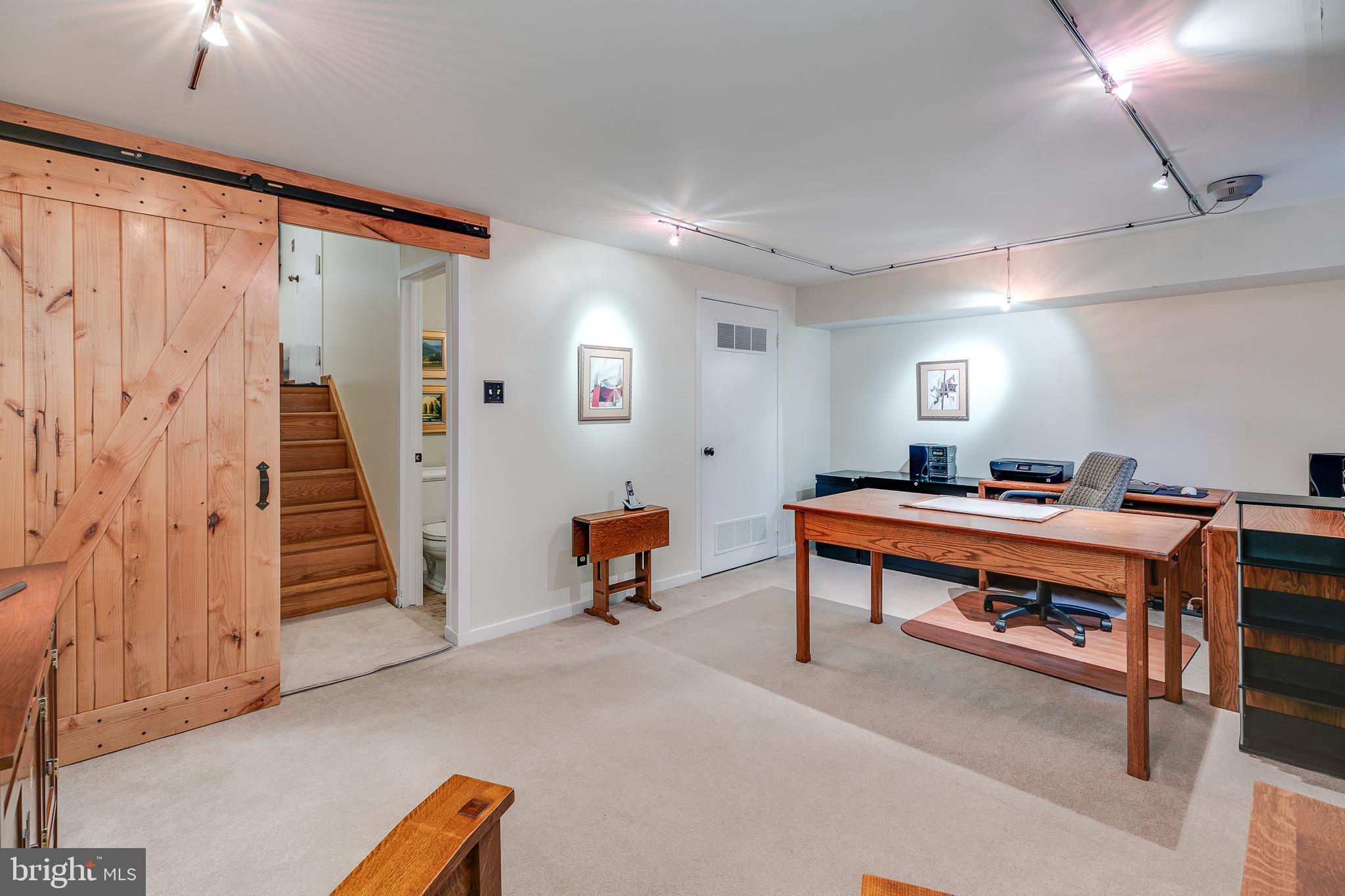 PHILADELPHIA - Residential