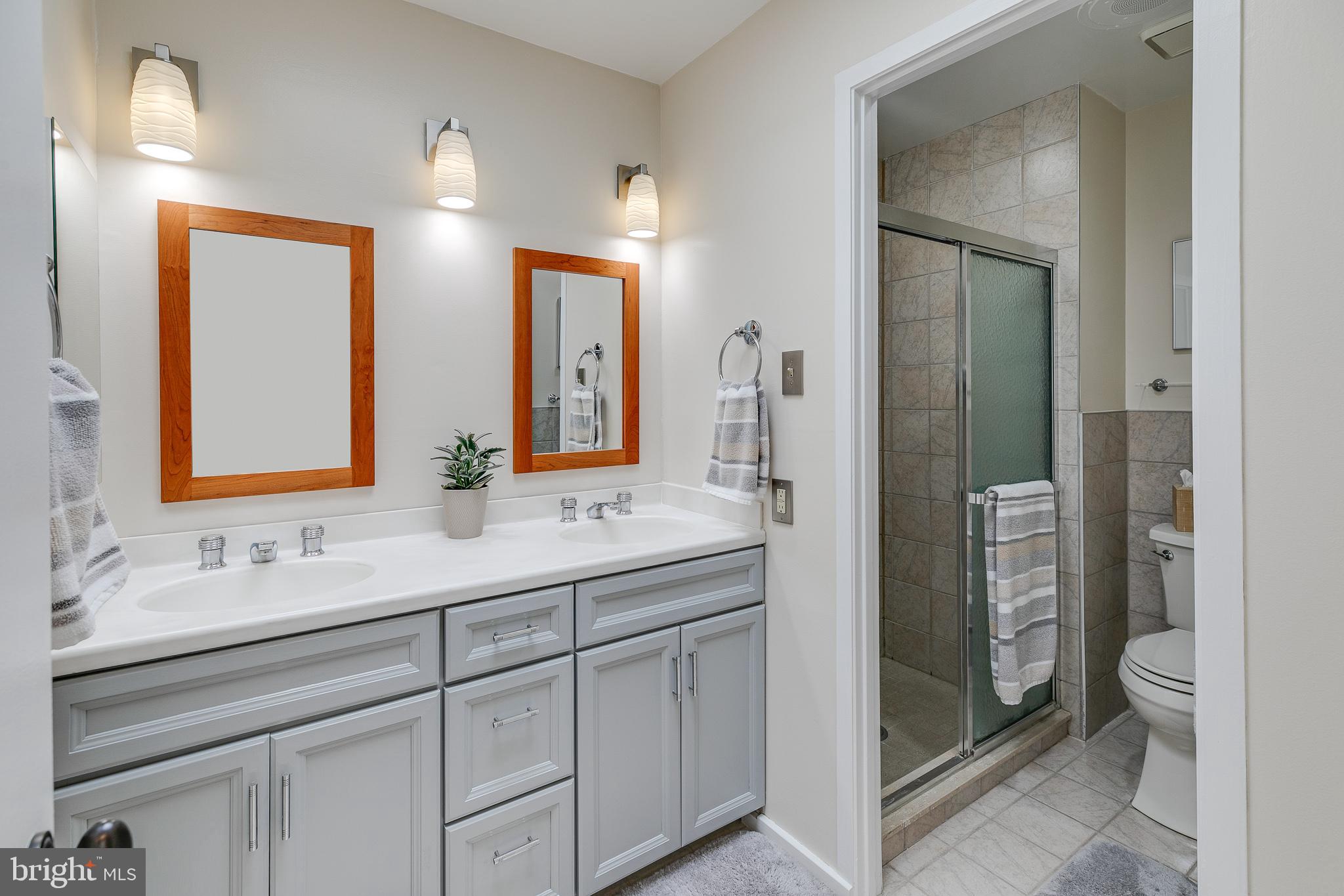 PHILADELPHIA - Residential