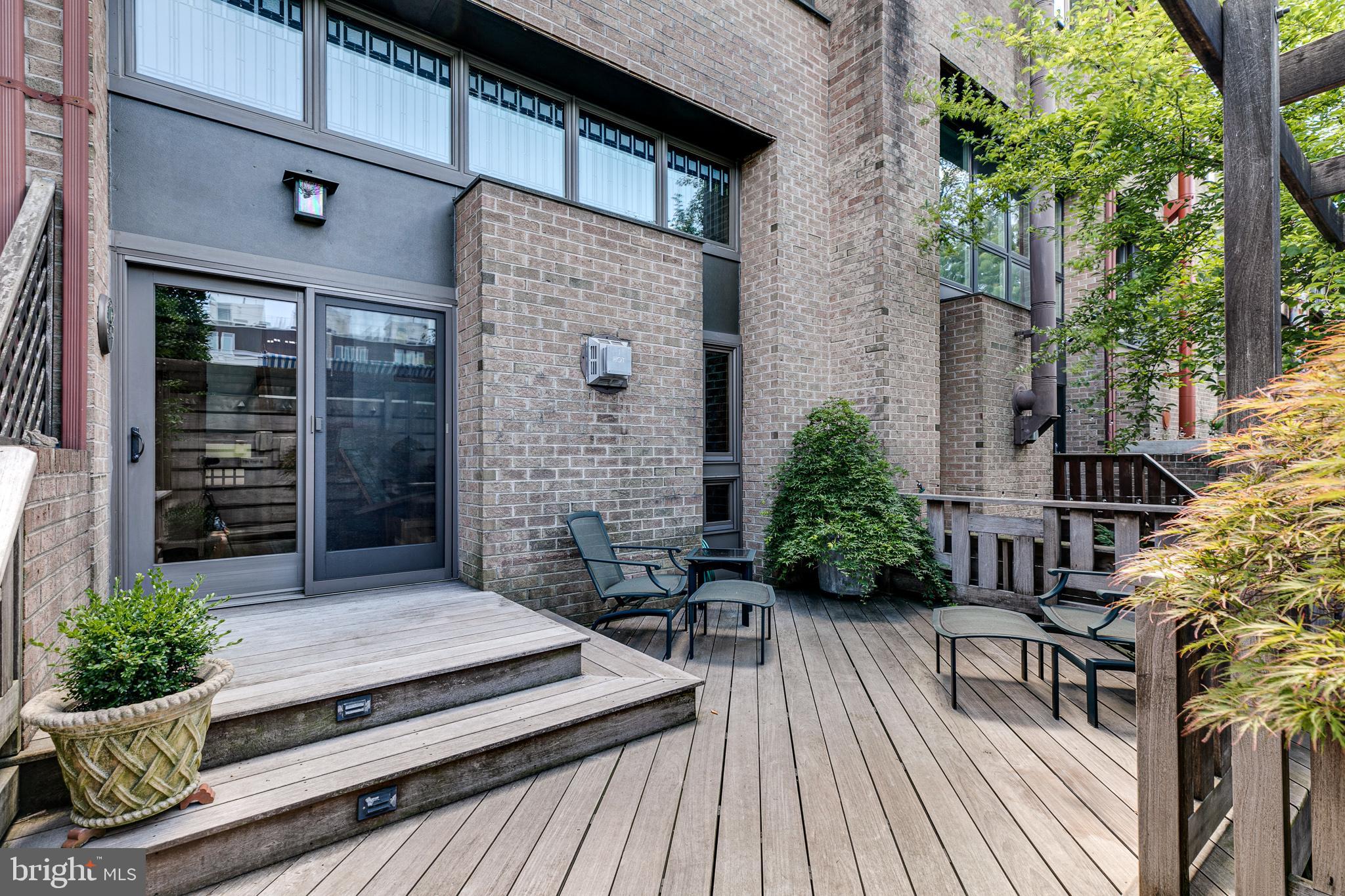 PHILADELPHIA - Residential