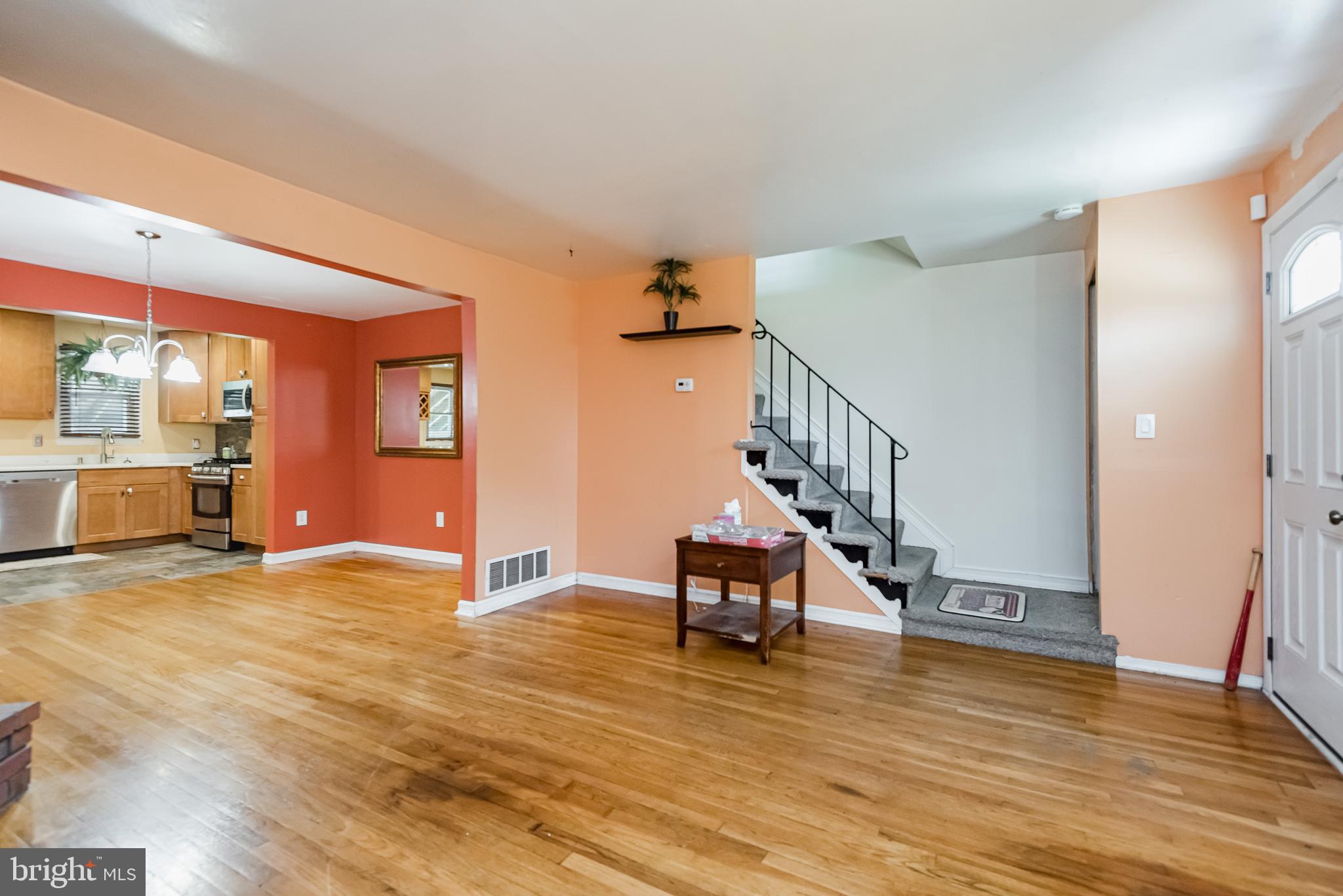 HOLLAND HILL - Residential