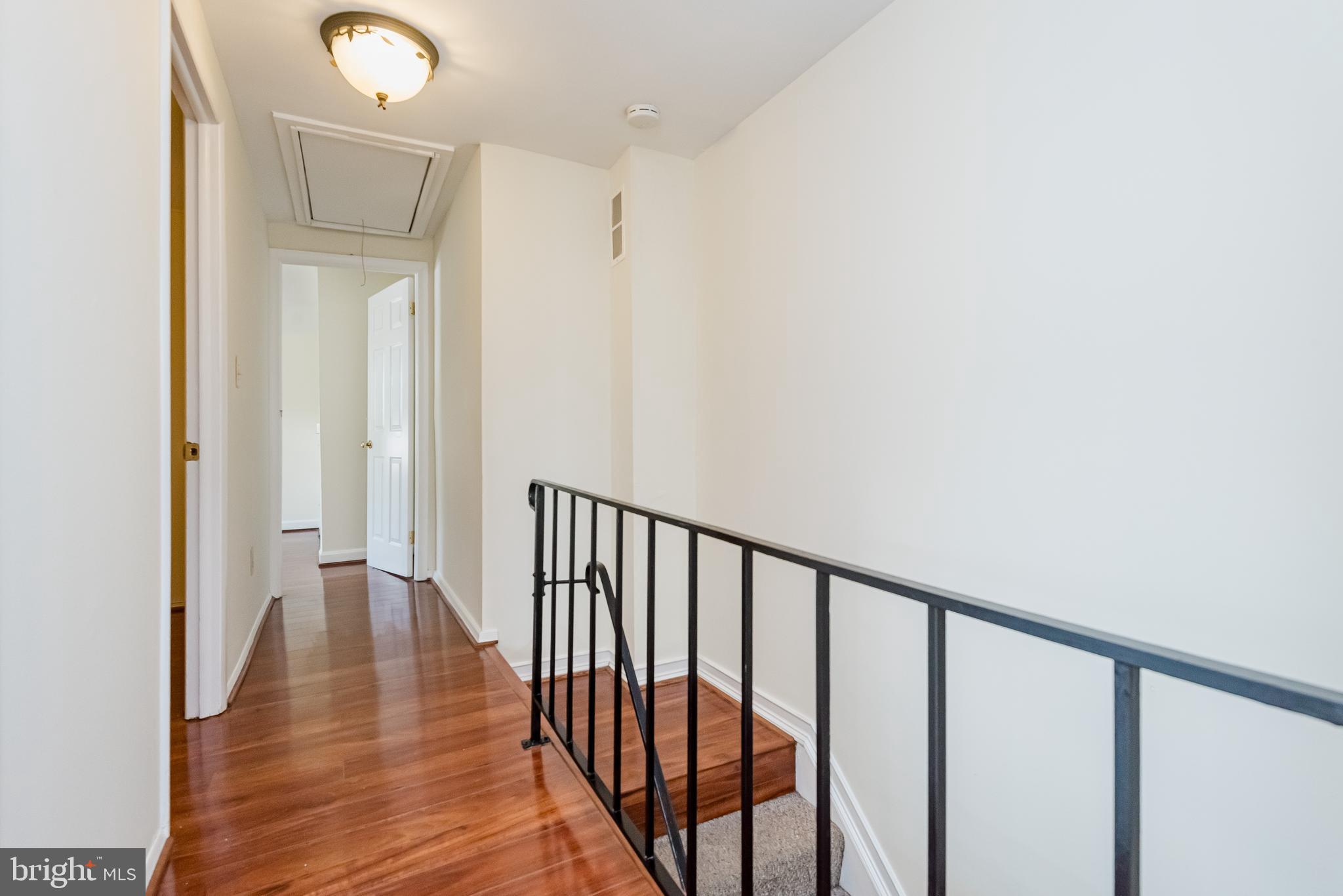 HOLLAND HILL - Residential