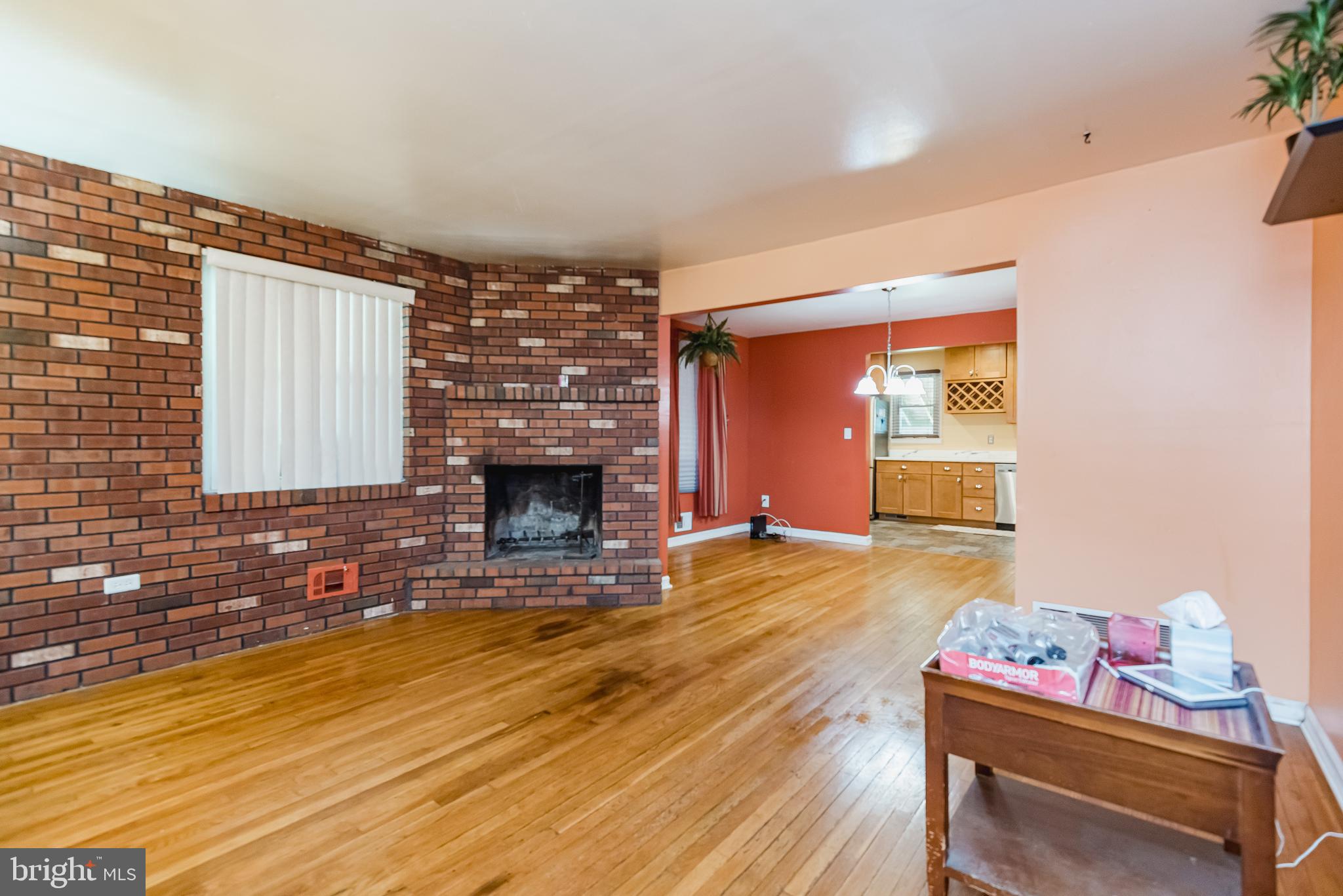 HOLLAND HILL - Residential