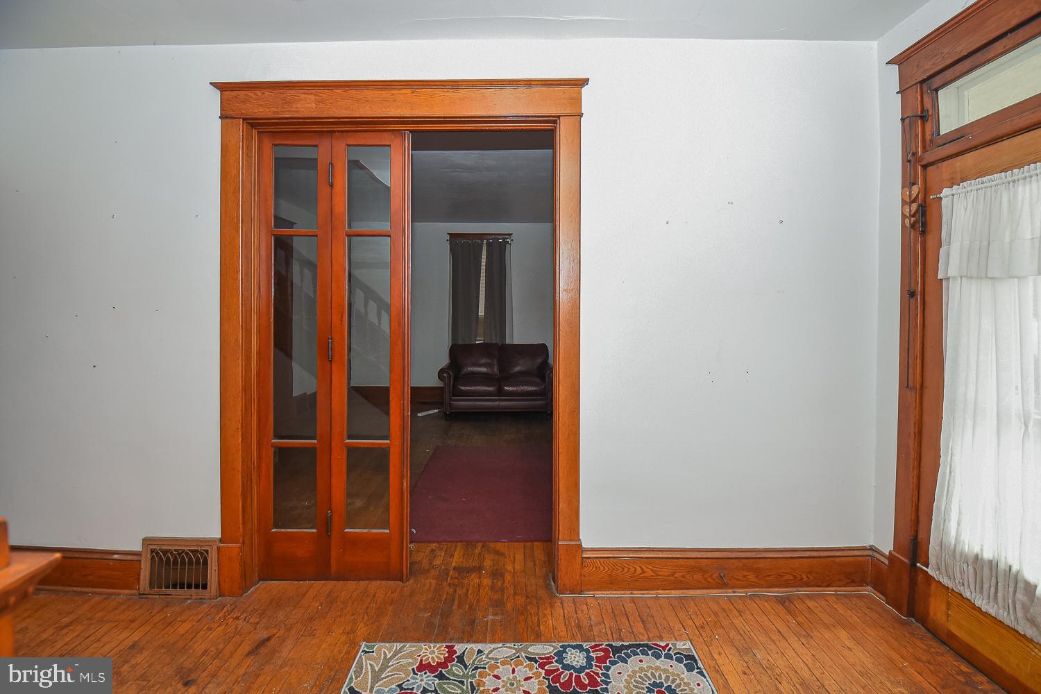 SOUTH MAIN - Residential