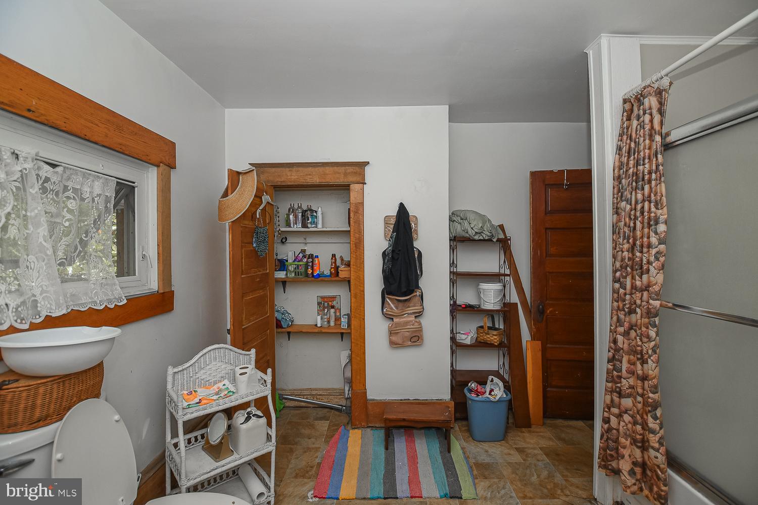 SOUTH MAIN - Residential