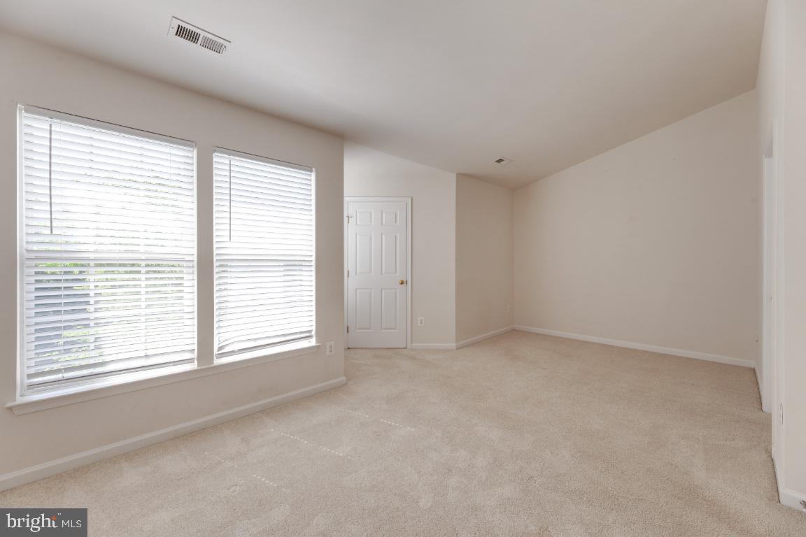 RIVERSIDE STATION - Residential Lease