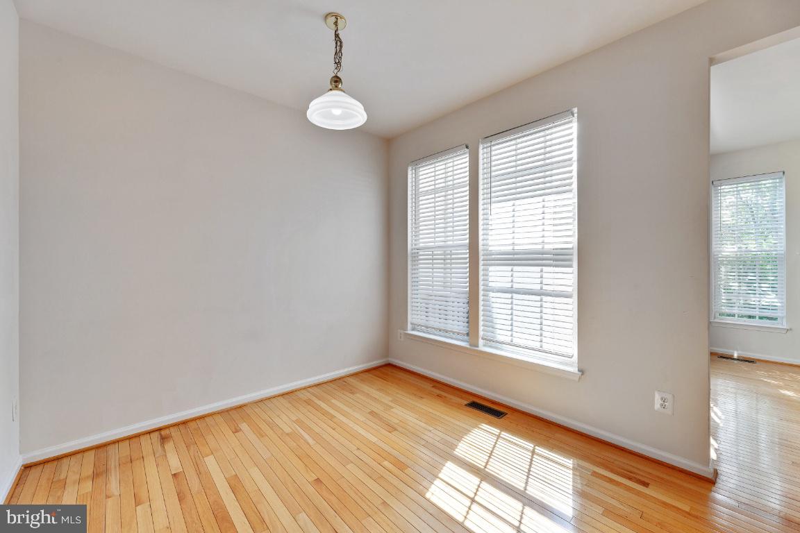 RIVERSIDE STATION - Residential Lease