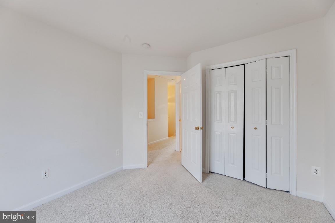 RIVERSIDE STATION - Residential Lease