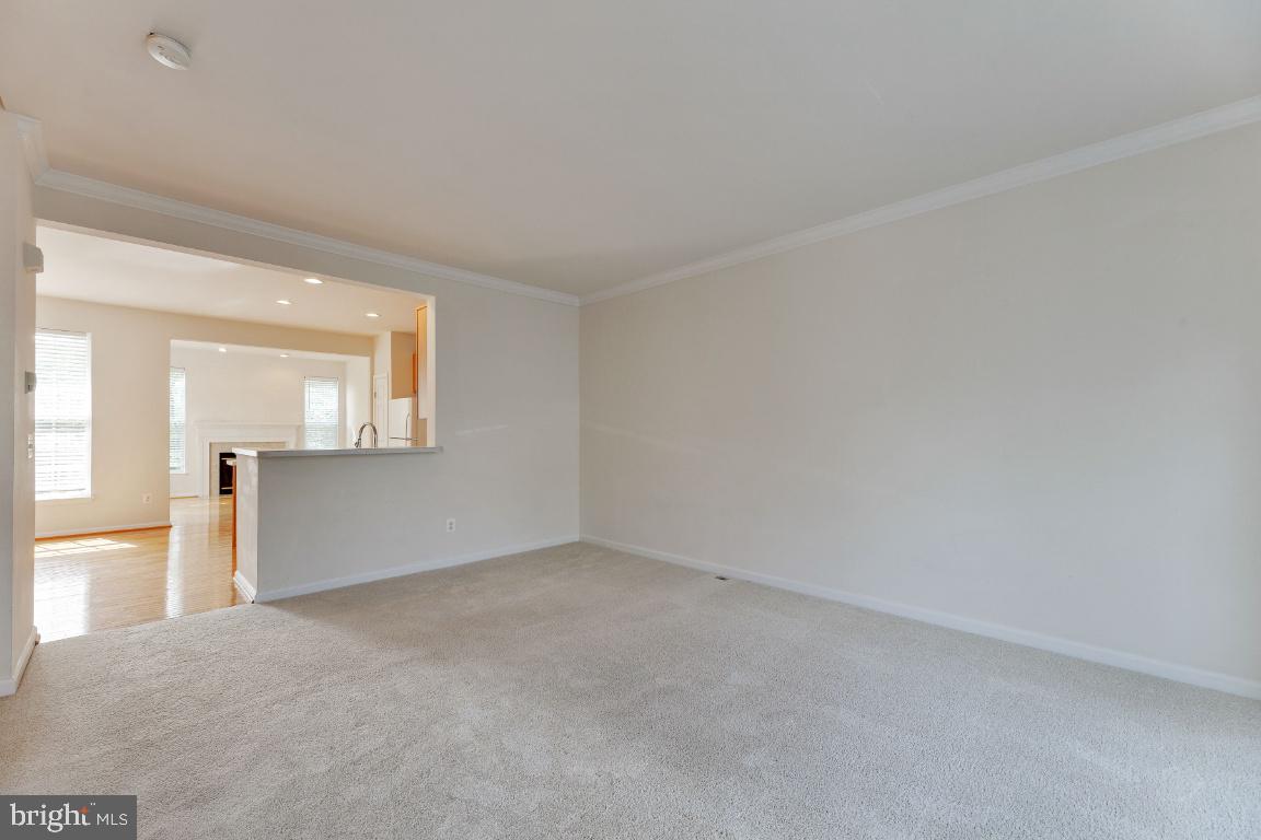 RIVERSIDE STATION - Residential Lease