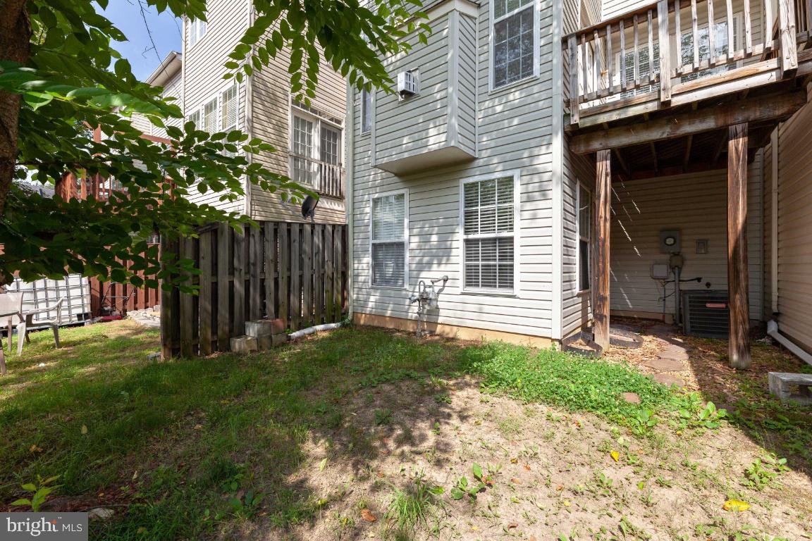 RIVERSIDE STATION - Residential Lease