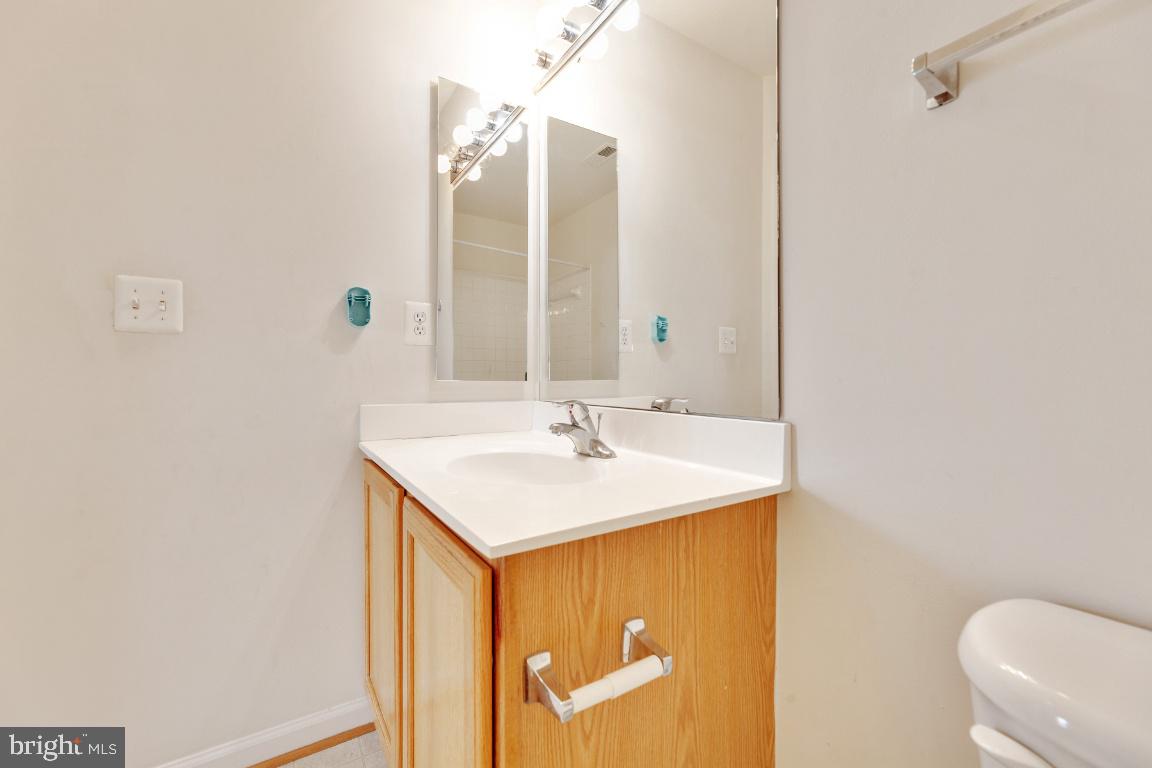 RIVERSIDE STATION - Residential Lease