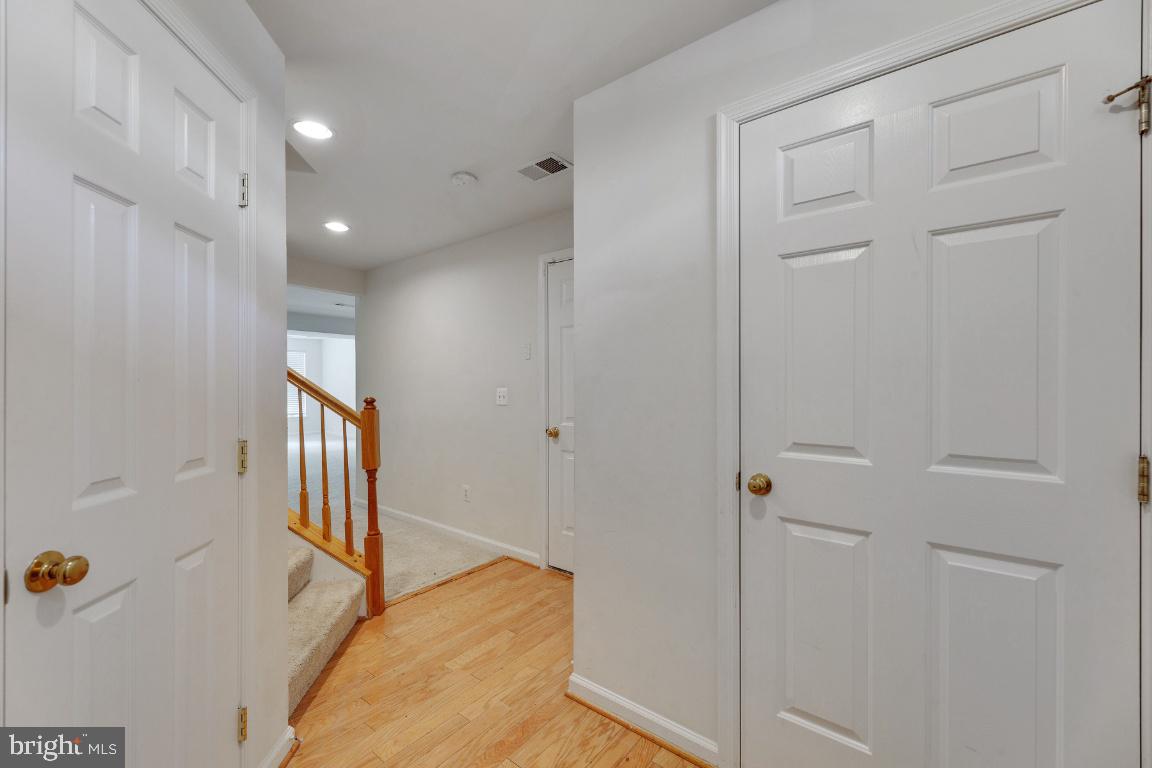 RIVERSIDE STATION - Residential Lease