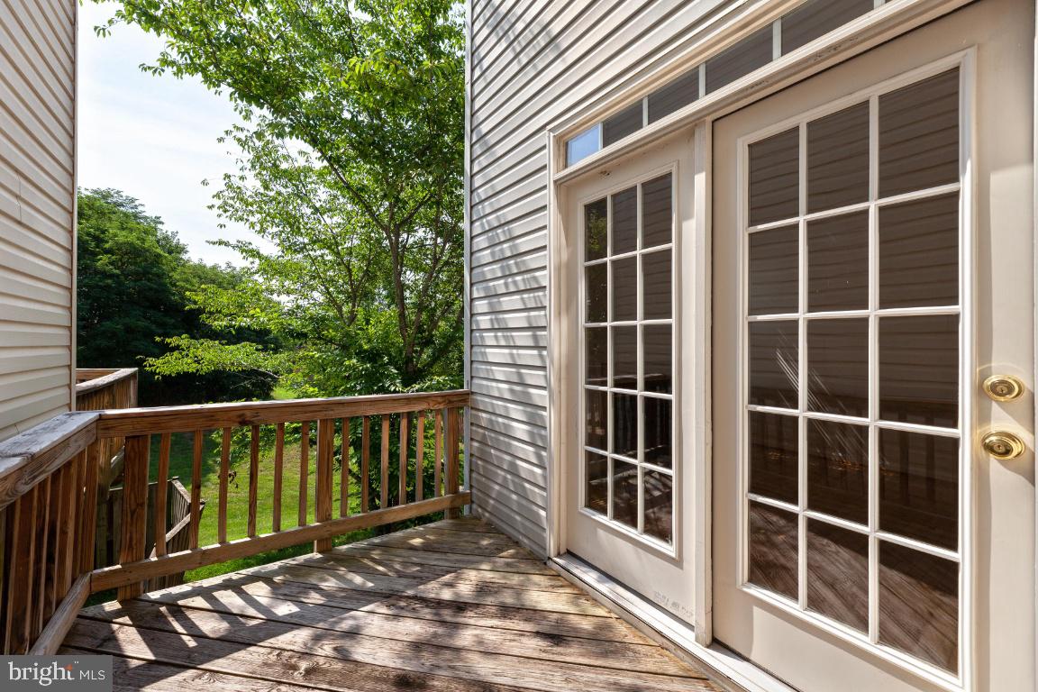 RIVERSIDE STATION - Residential Lease