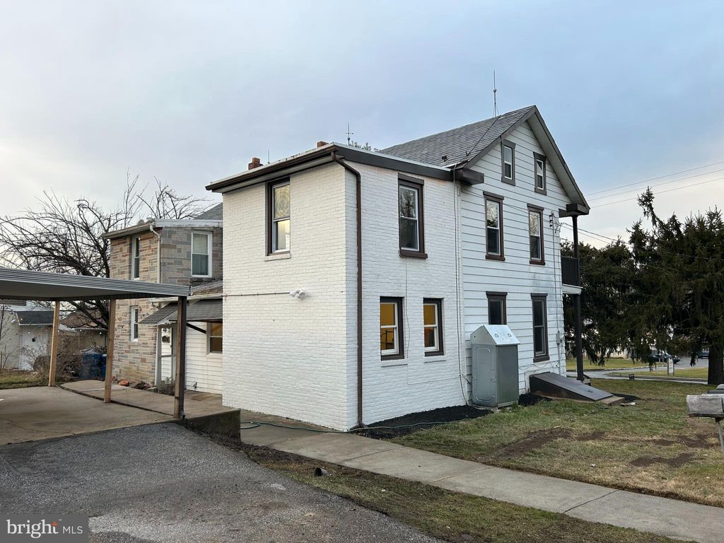 Photo of 1554 Stony Battery Road, Lancaster, PA 17601 (MLS # PALA2046690)