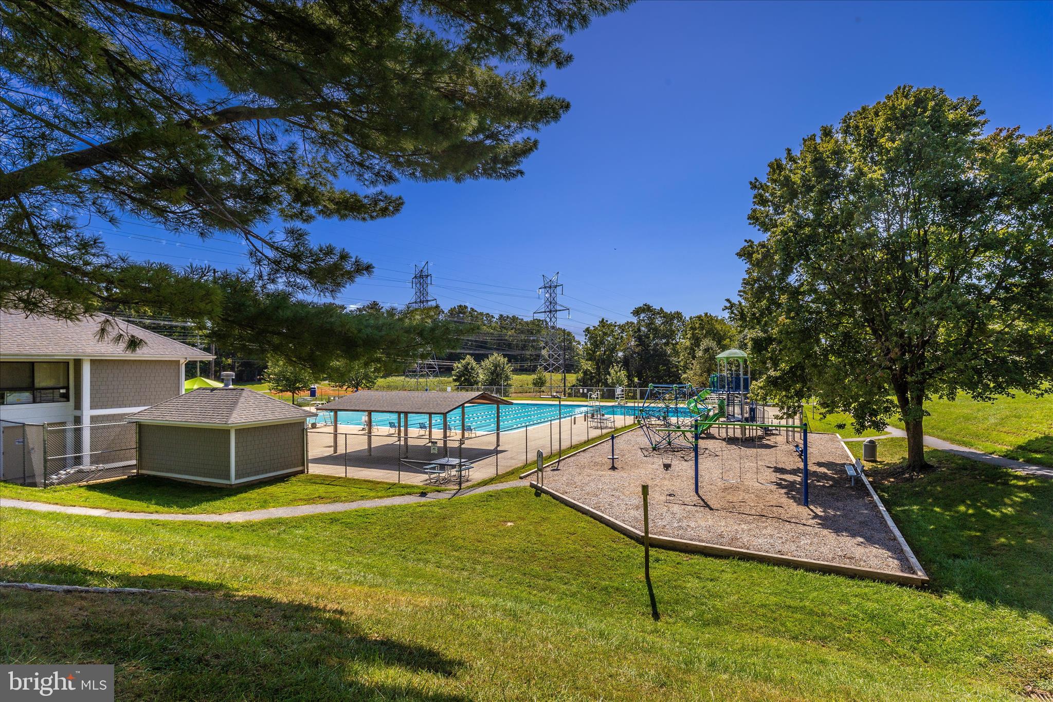 STEDWICK TOWNHOUSES - Residential