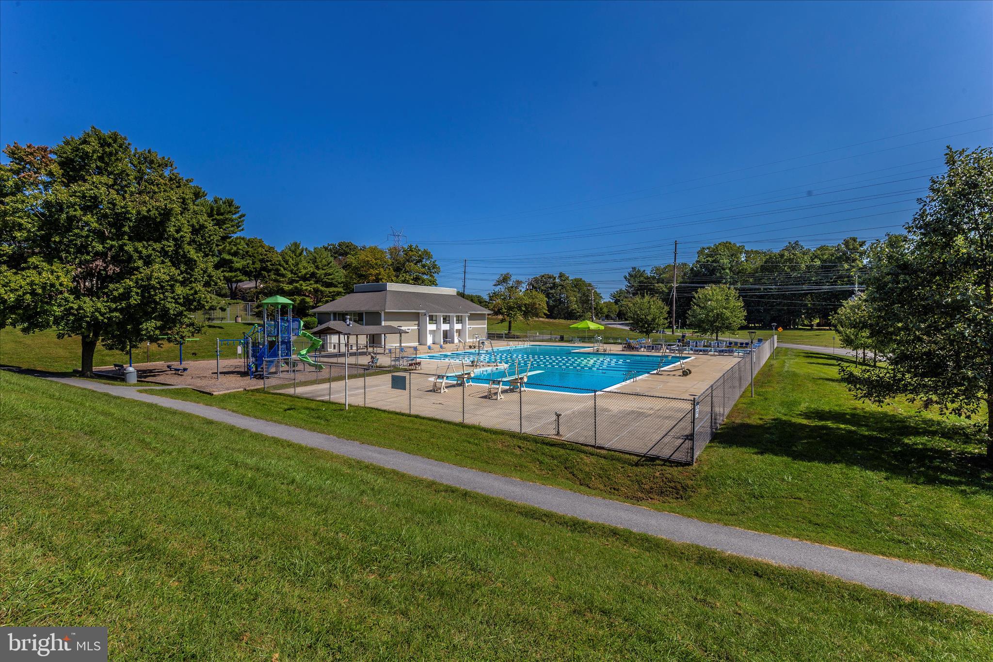 STEDWICK TOWNHOUSES - Residential