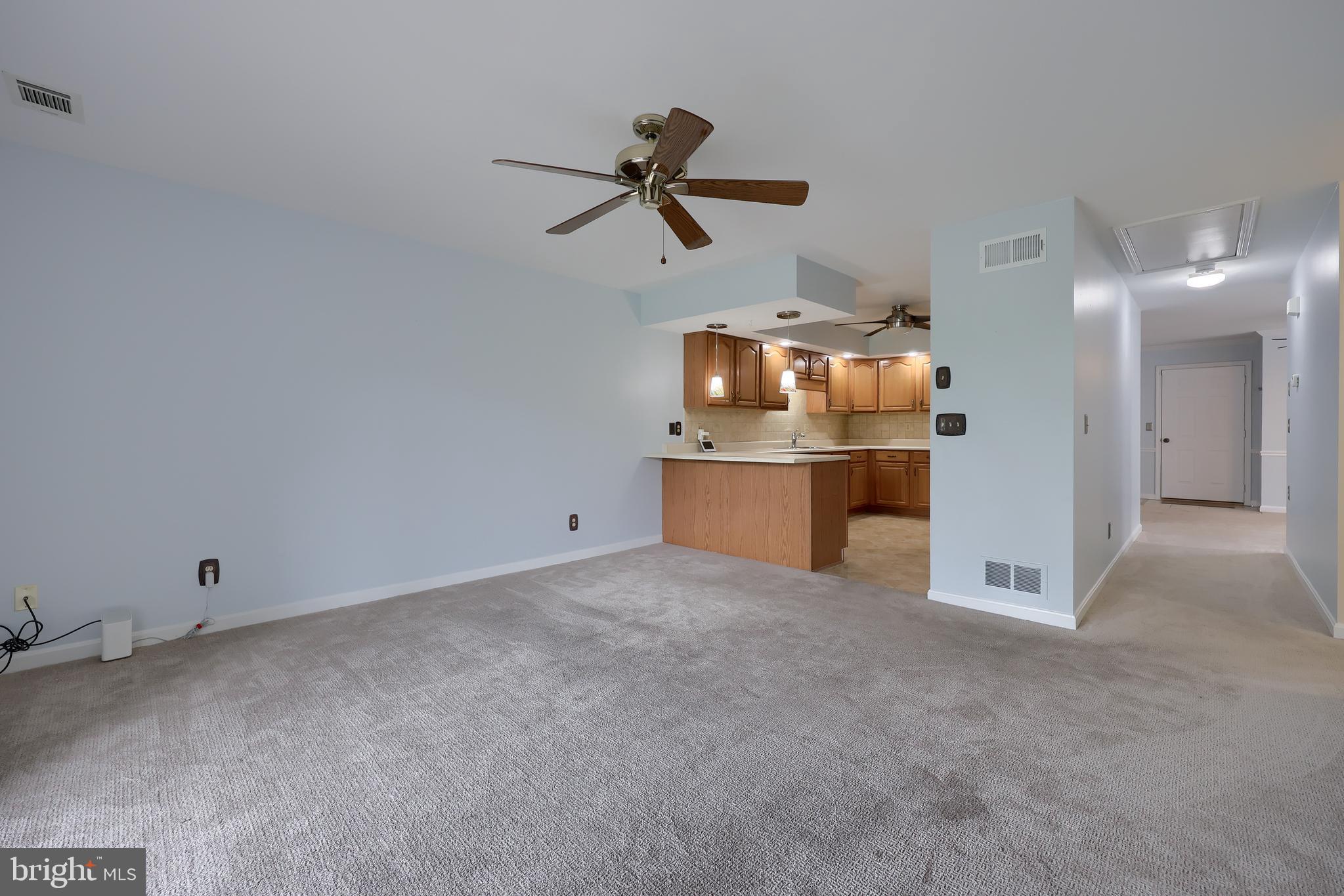 LONGSTOWN VILLAGE - Residential