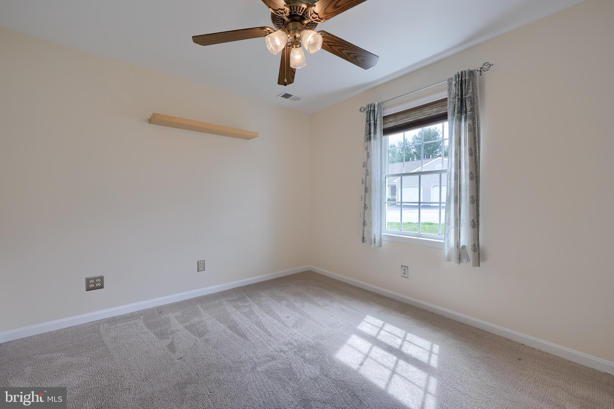 LONGSTOWN VILLAGE - Residential