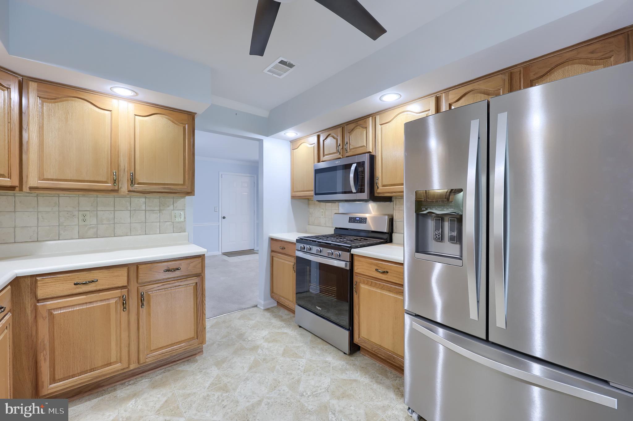 LONGSTOWN VILLAGE - Residential