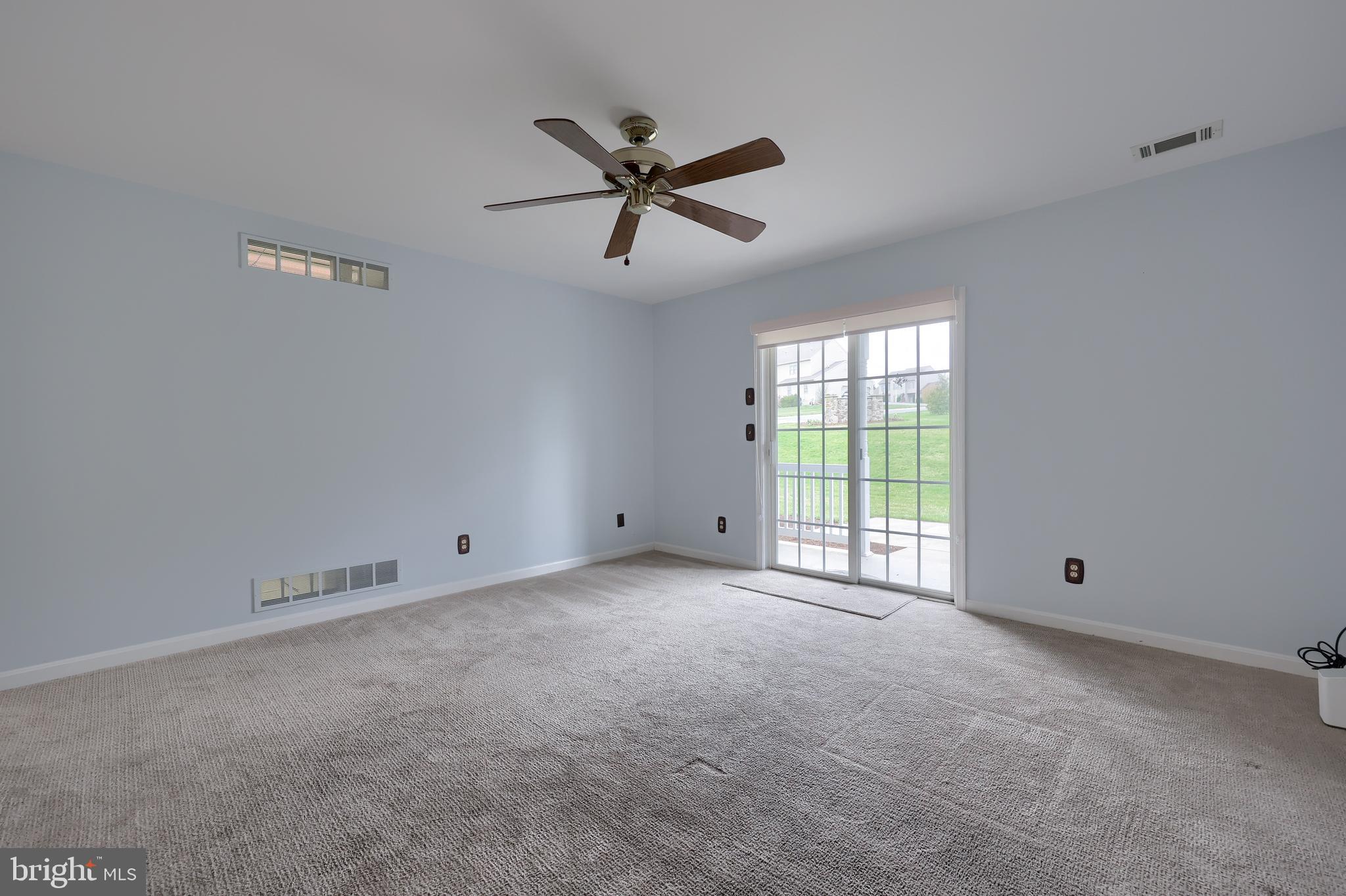 LONGSTOWN VILLAGE - Residential