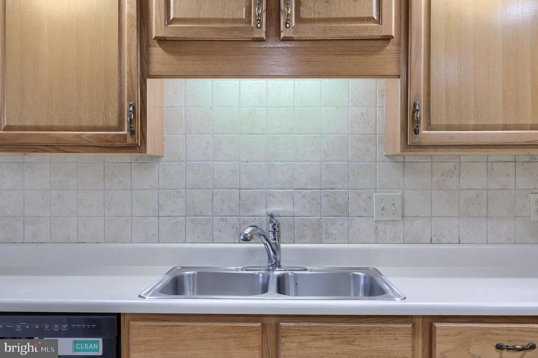 LONGSTOWN VILLAGE - Residential