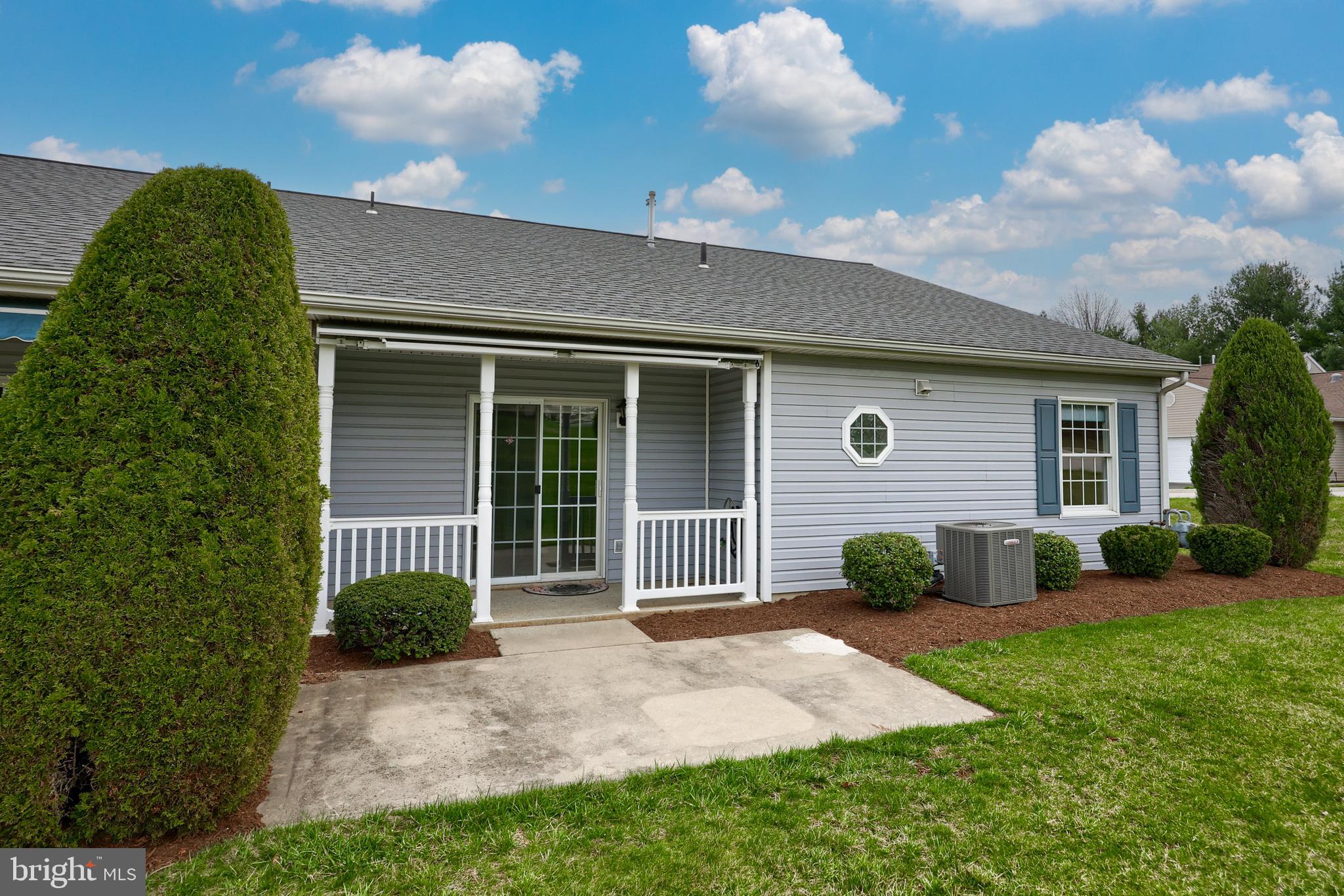 LONGSTOWN VILLAGE - Residential