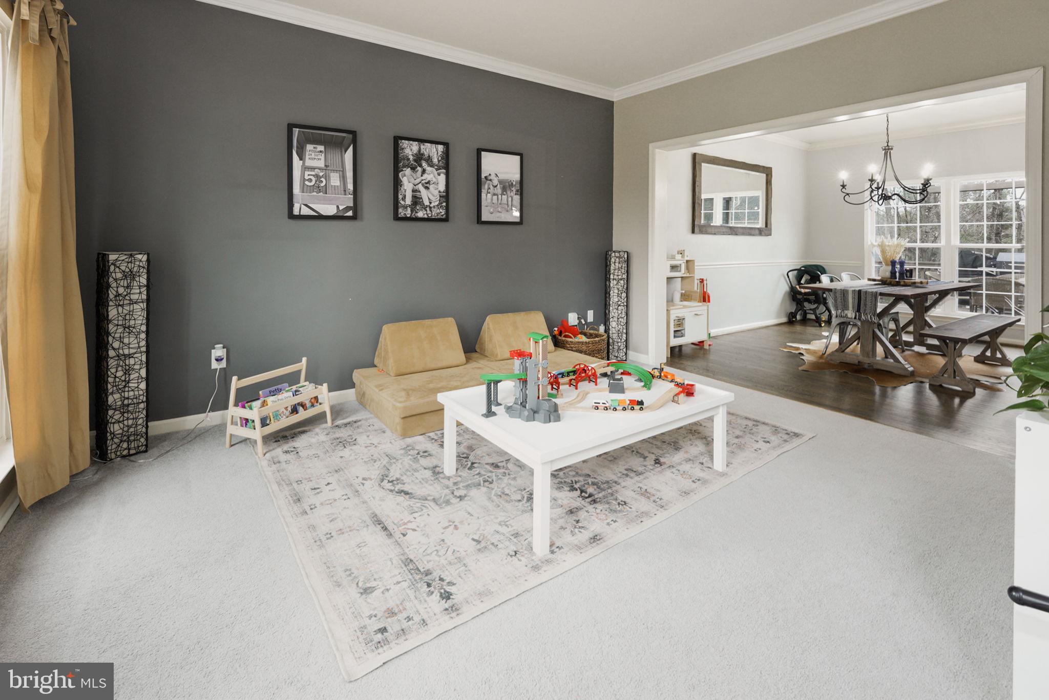 CARDINAL RIDGE - Residential