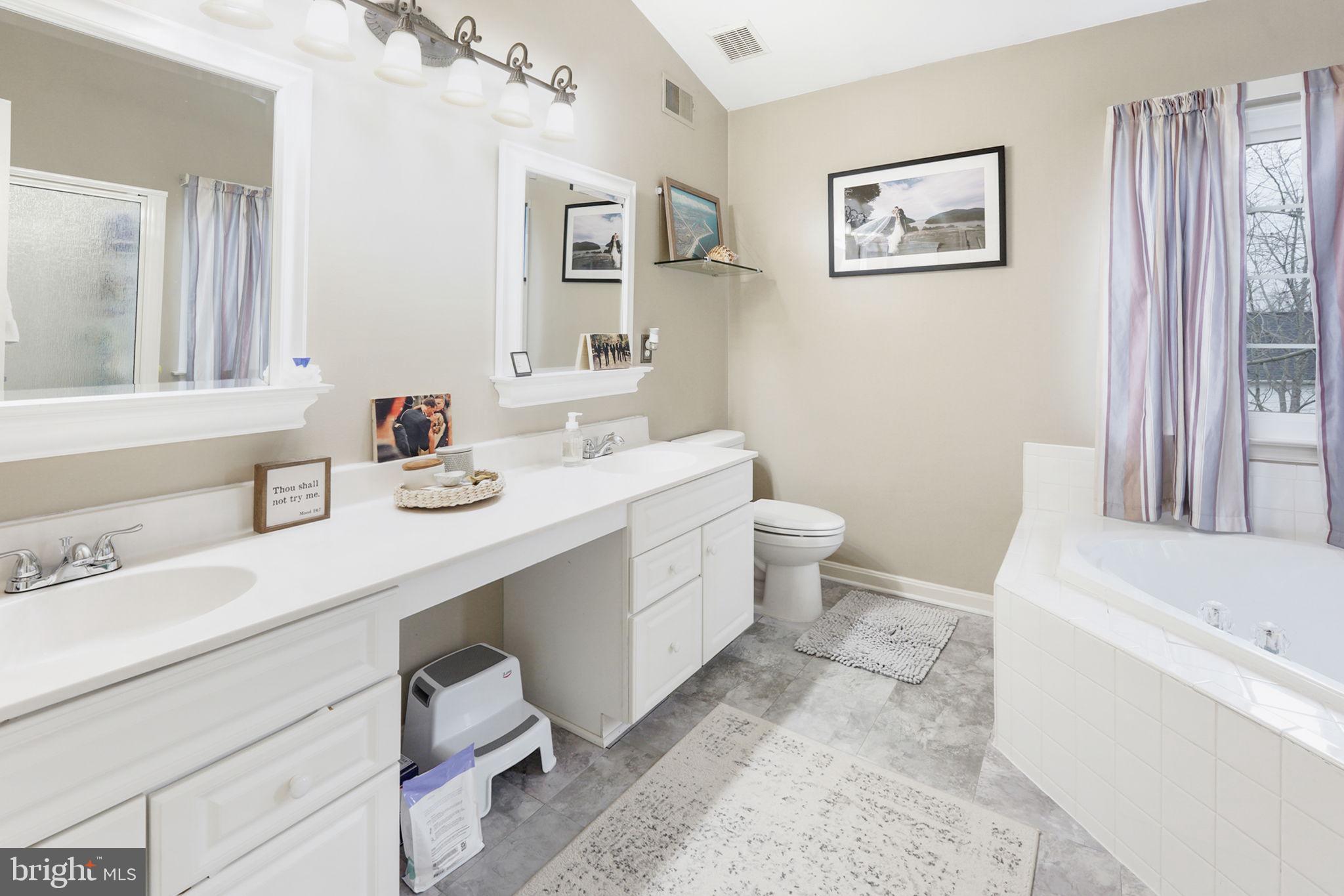 CARDINAL RIDGE - Residential