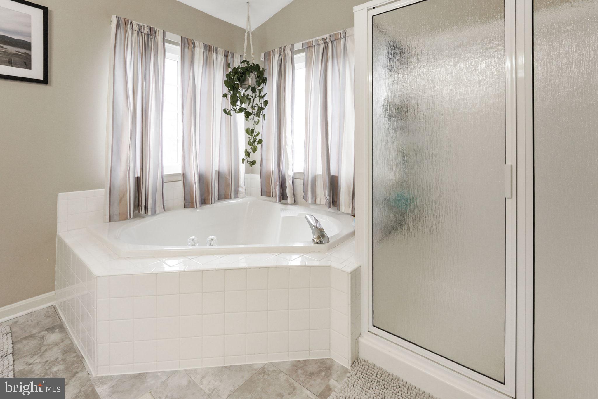 CARDINAL RIDGE - Residential