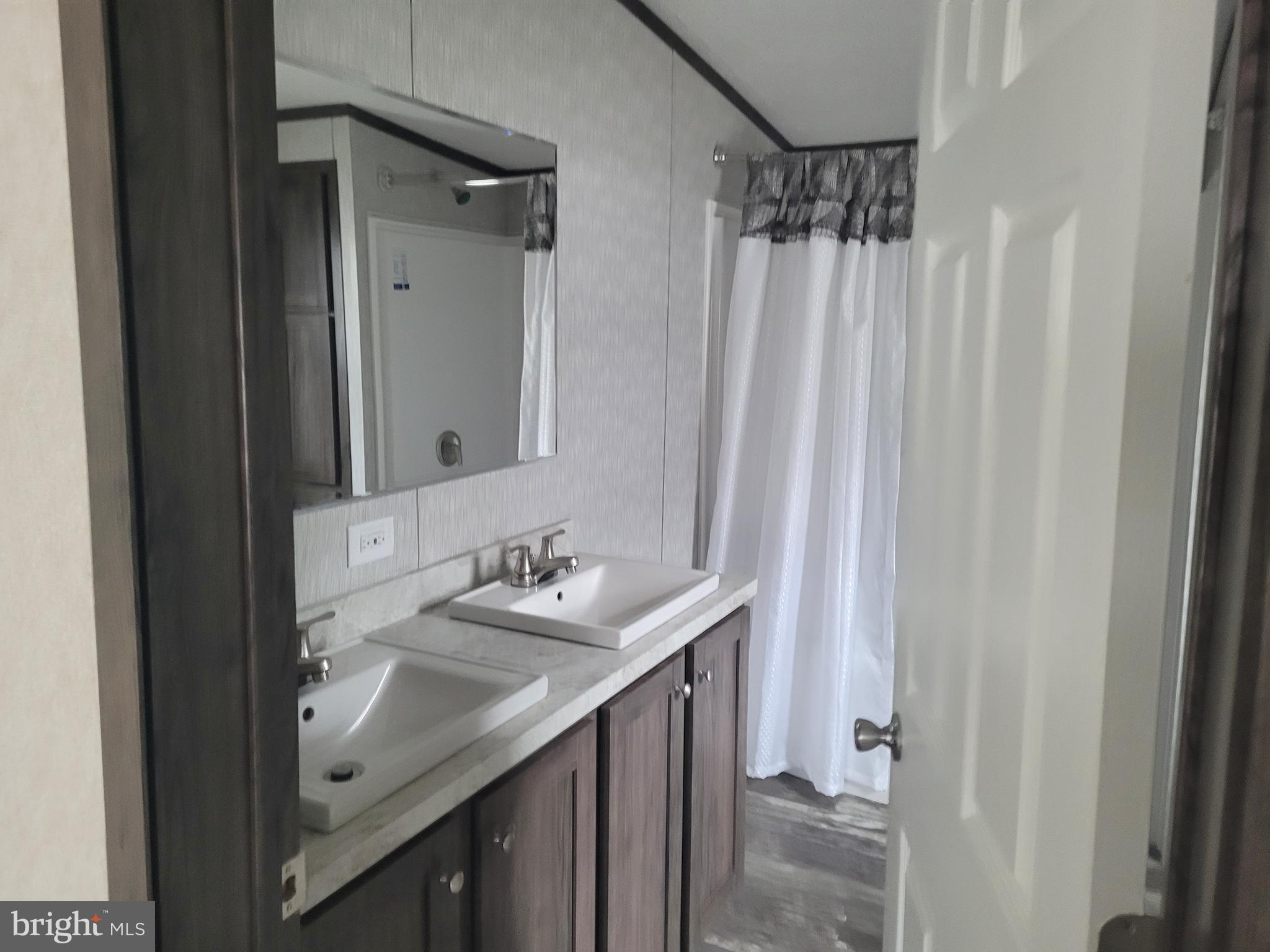 CUMBERALND TOWNSHIP - Residential