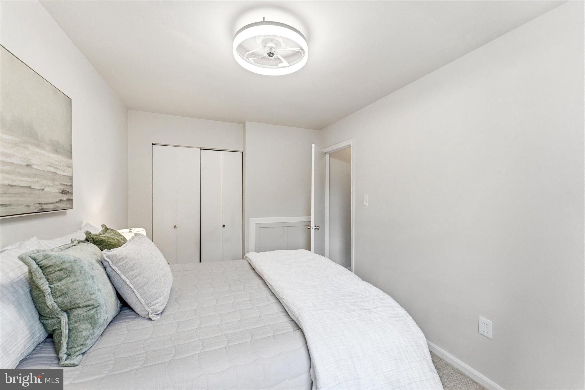 BURKE MANOR - Residential