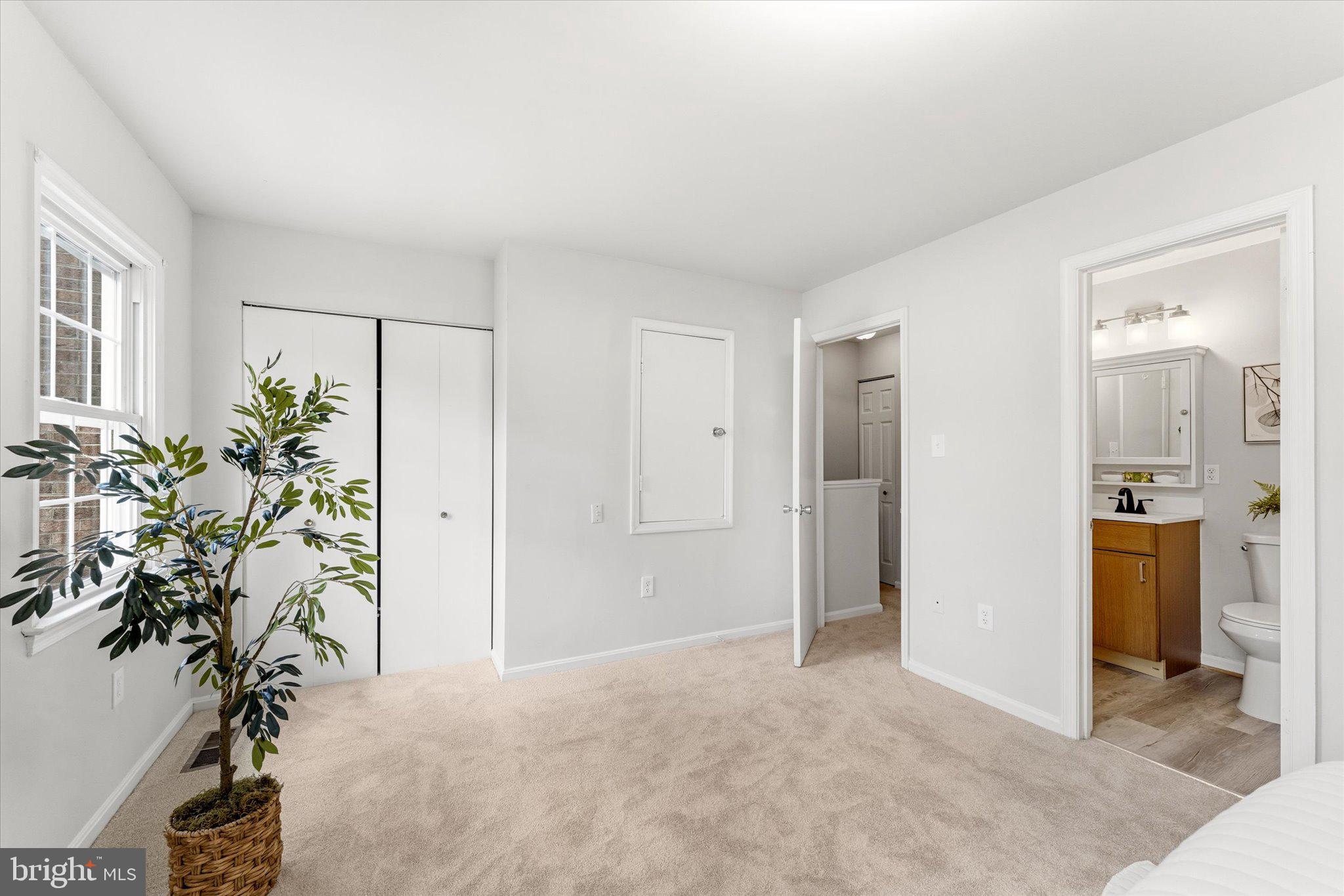 BURKE MANOR - Residential