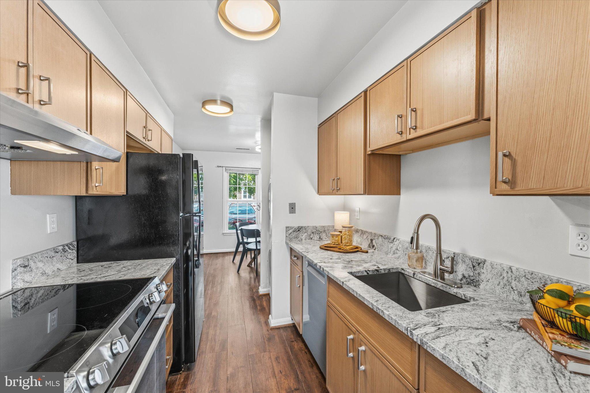 BURKE MANOR - Residential