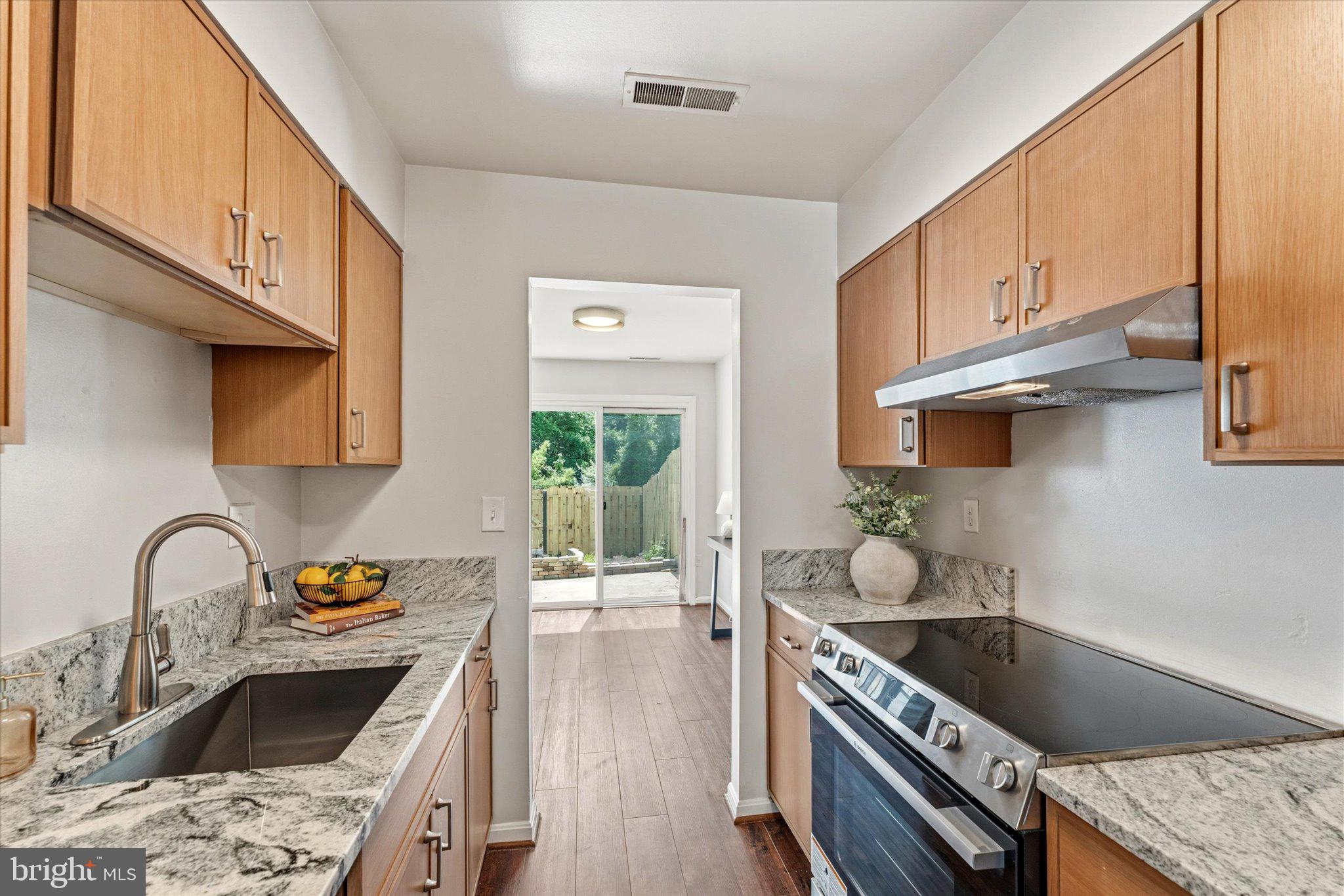 BURKE MANOR - Residential