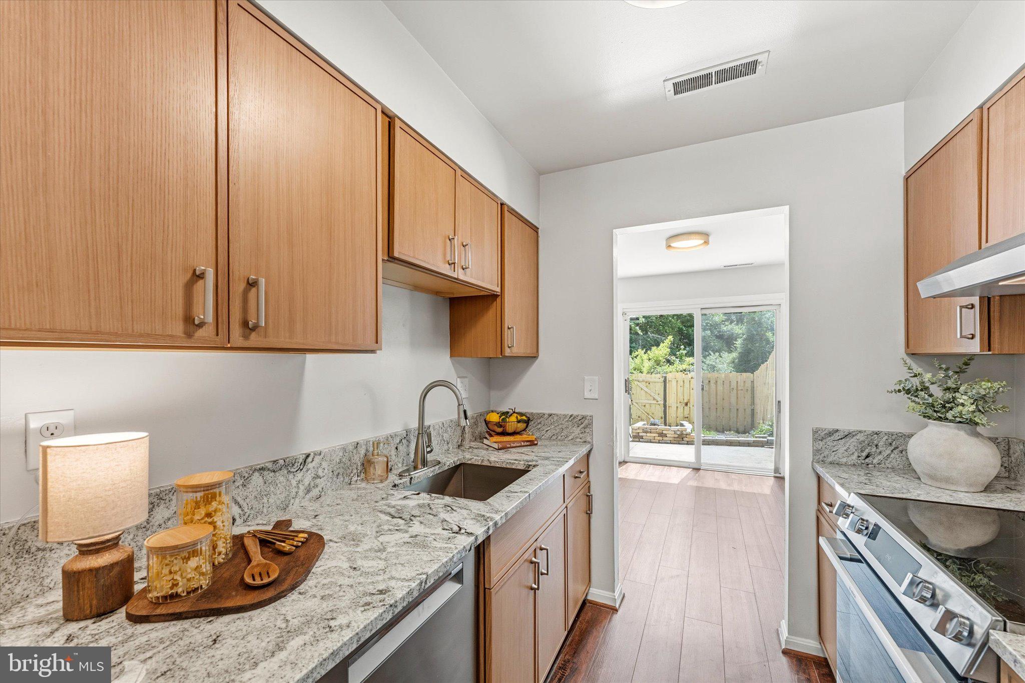 BURKE MANOR - Residential