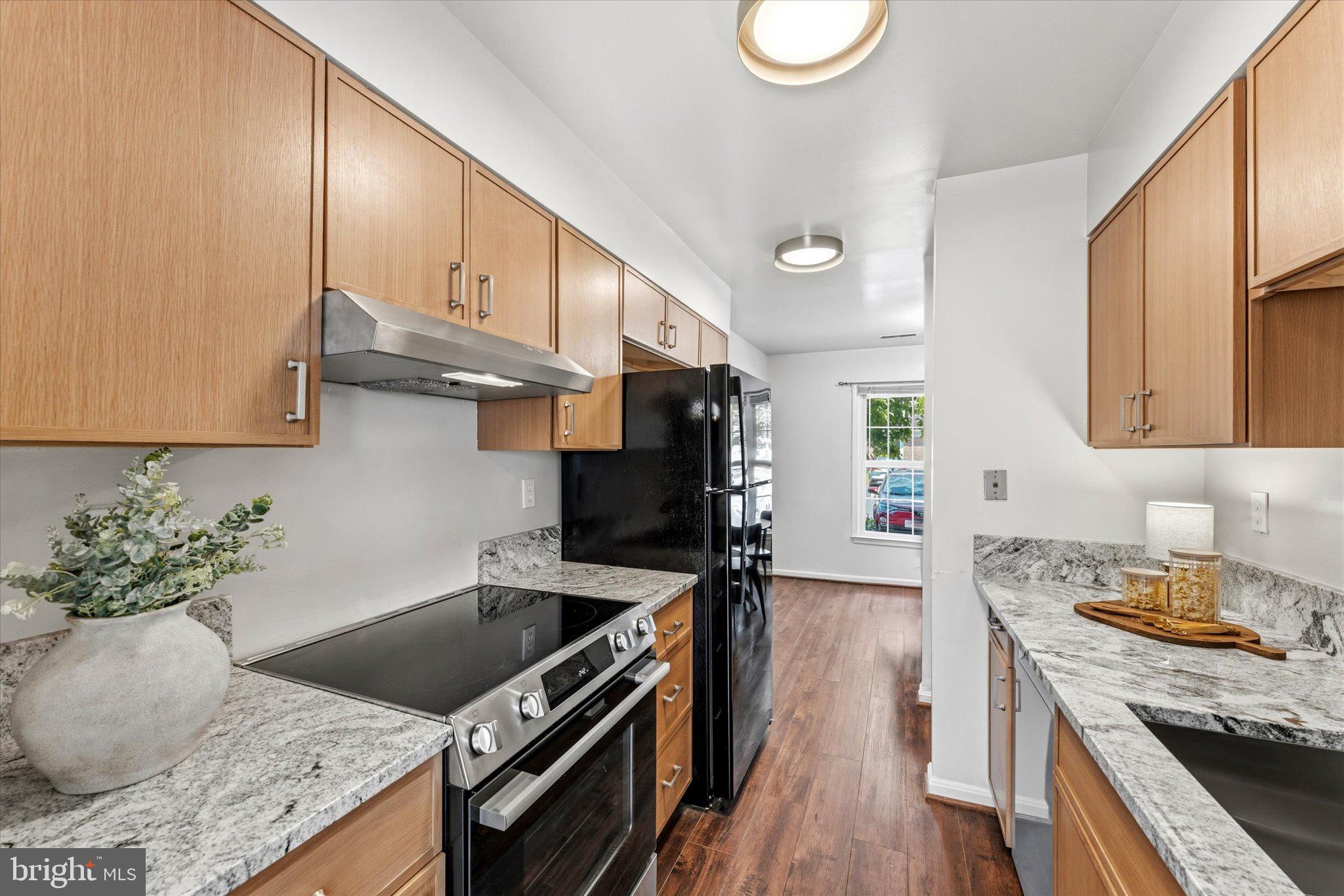 BURKE MANOR - Residential