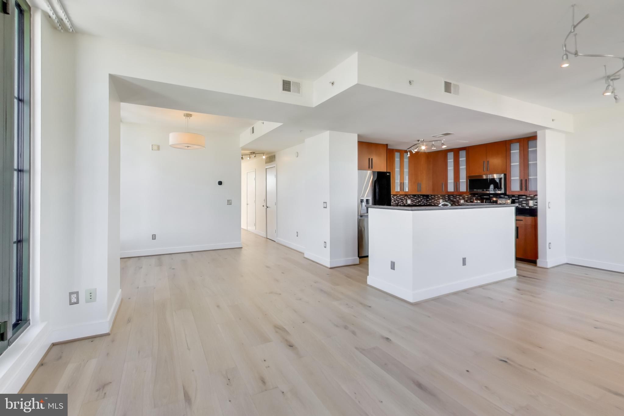 910 M STREET NW 1022