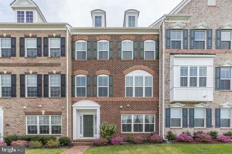 Property photo of 15608 Bibury Alley, Upper Marlboro, MD 20774