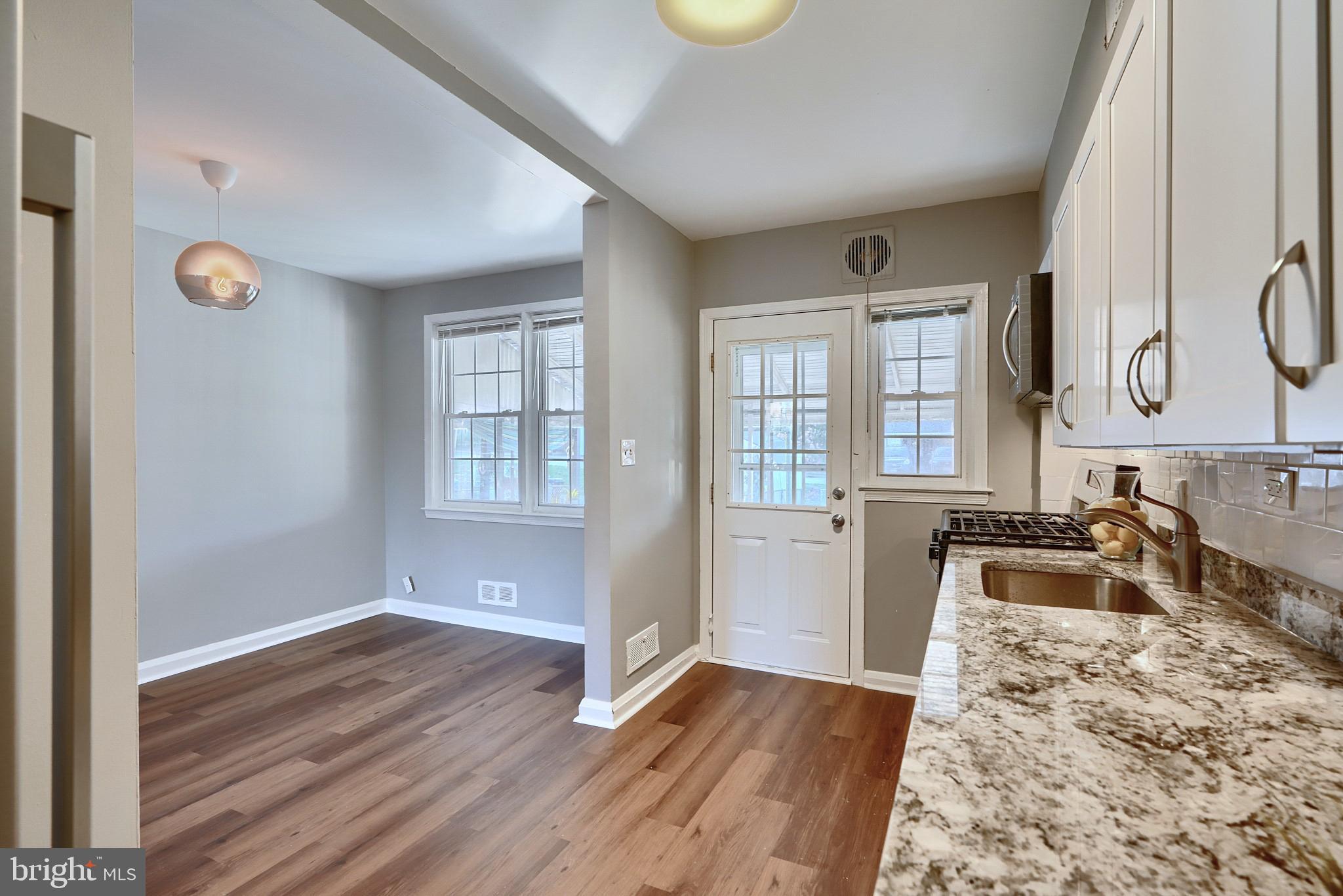 EASTWOOD - Residential