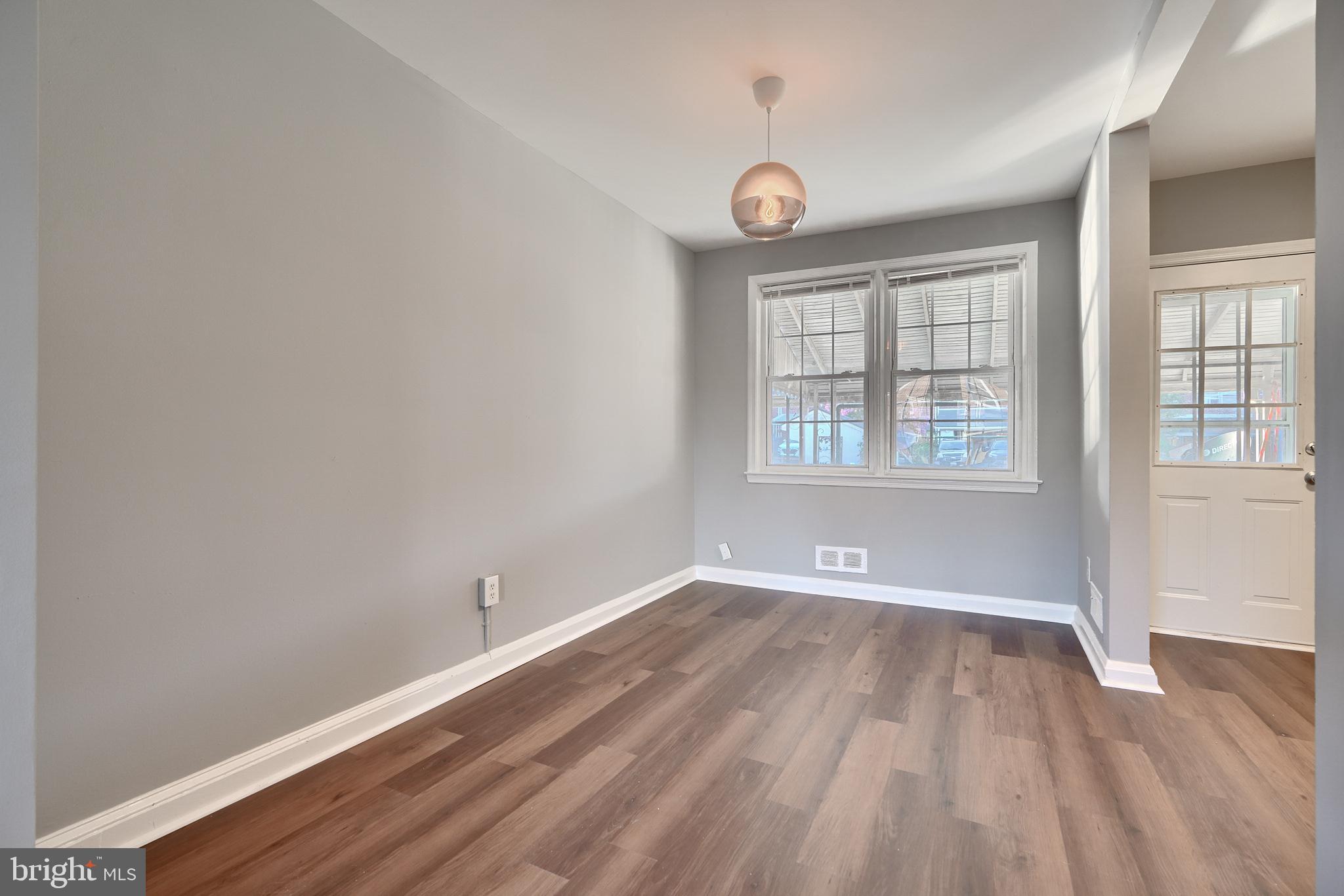 EASTWOOD - Residential