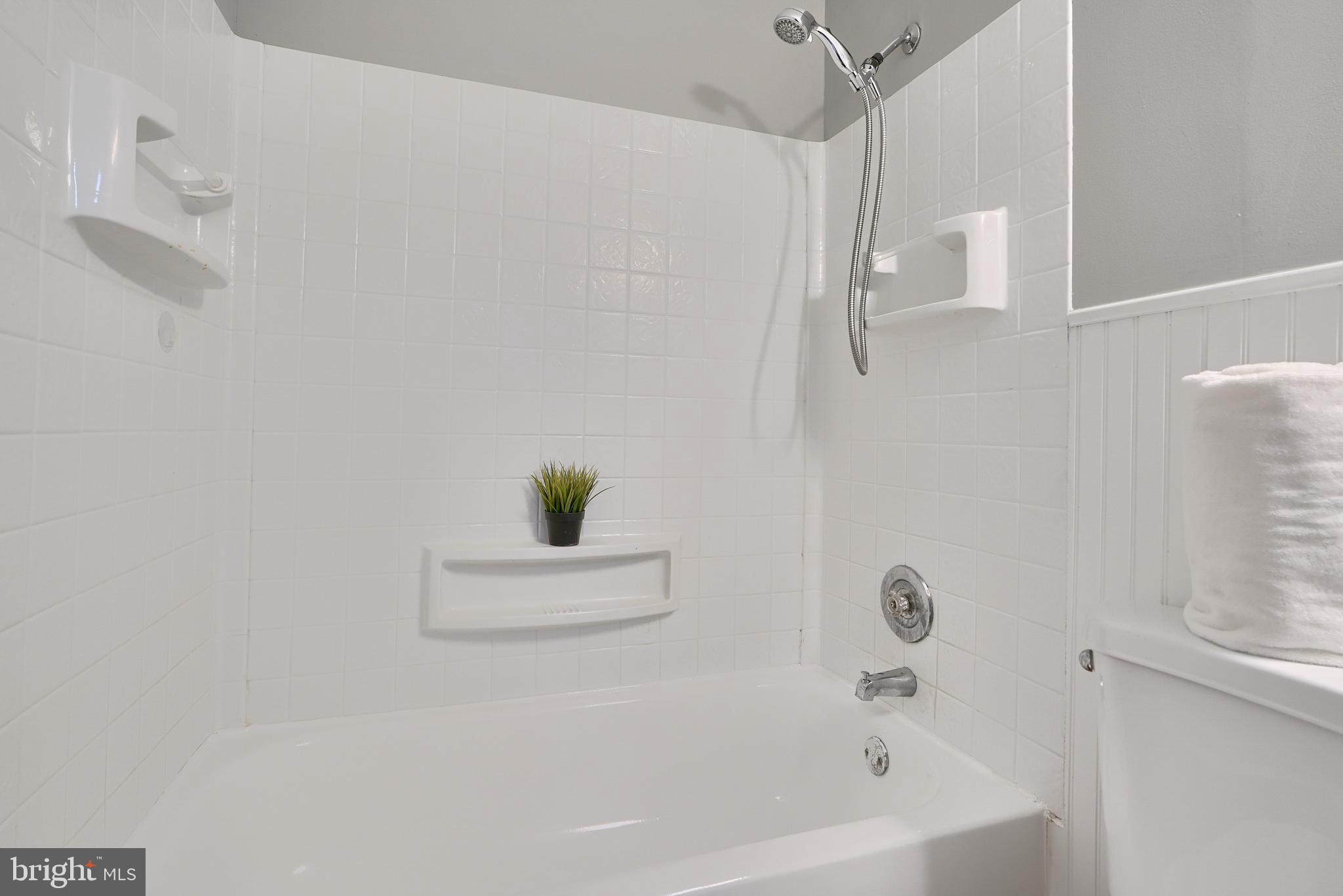 EASTWOOD - Residential