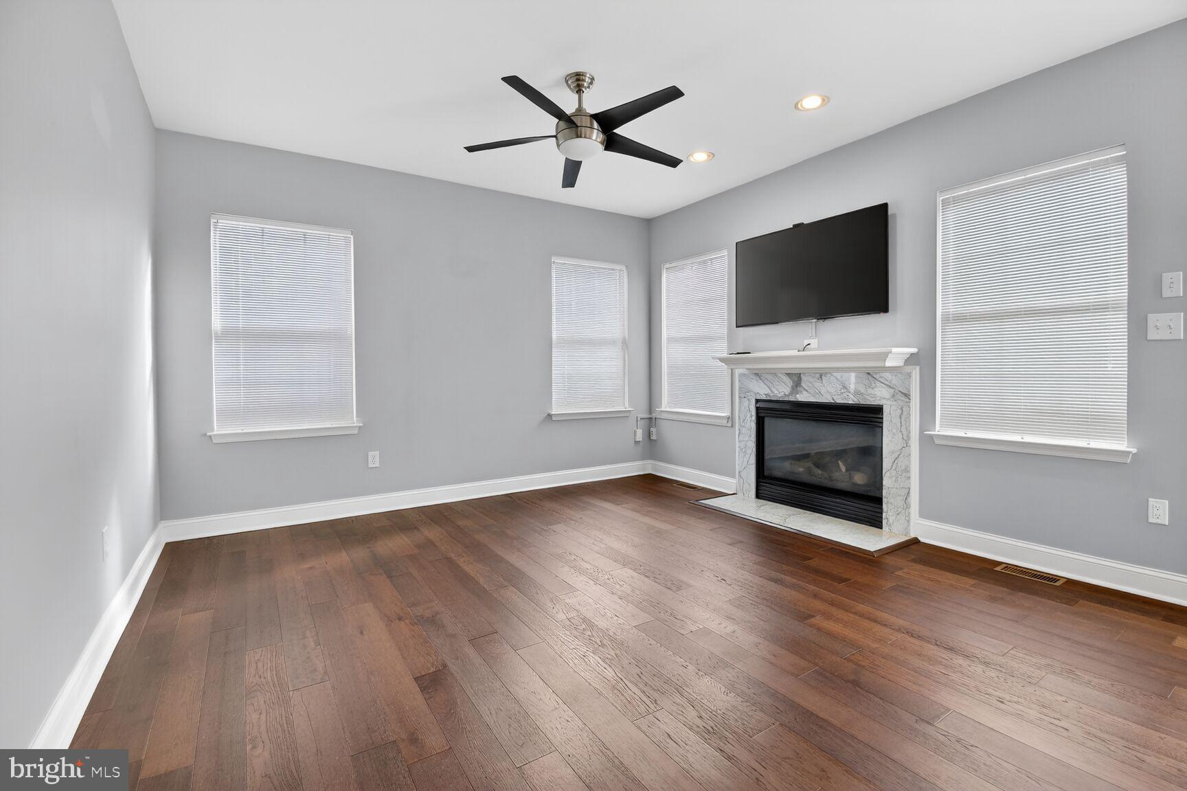 SENECA PARK NORTH - Residential