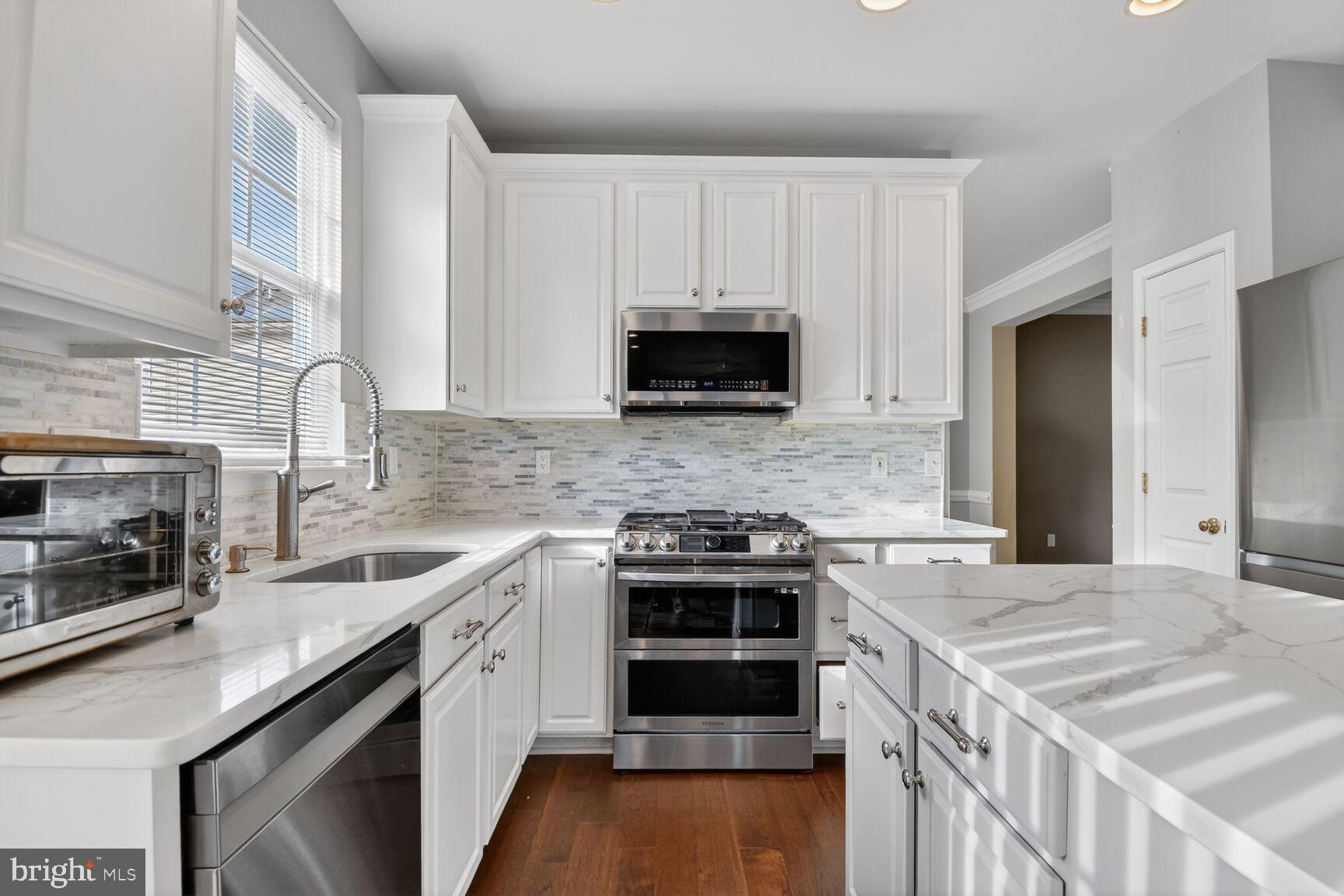 SENECA PARK NORTH - Residential