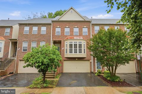 Photo of 4118 Leclair Court, FAIRFAX, VA 22033 (MLS # VAFX2313508)