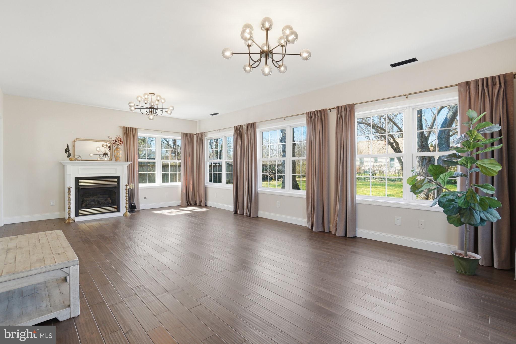 MARY LEA PARK - Residential