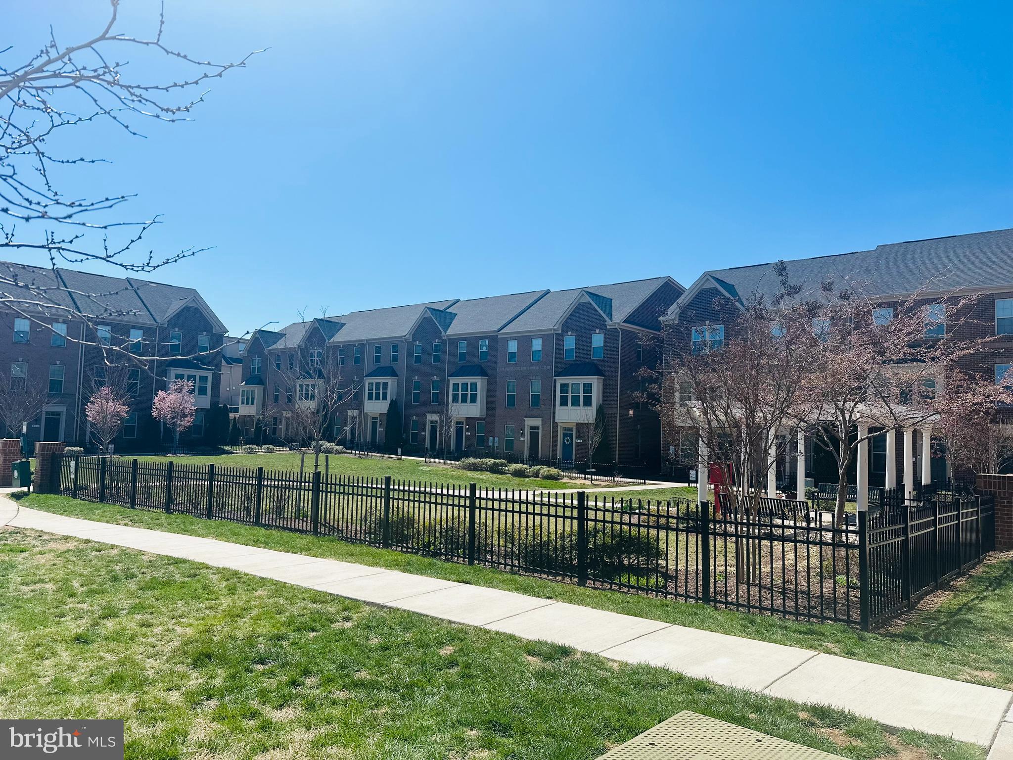 O'DONNELL SQUARE - Residential Lease