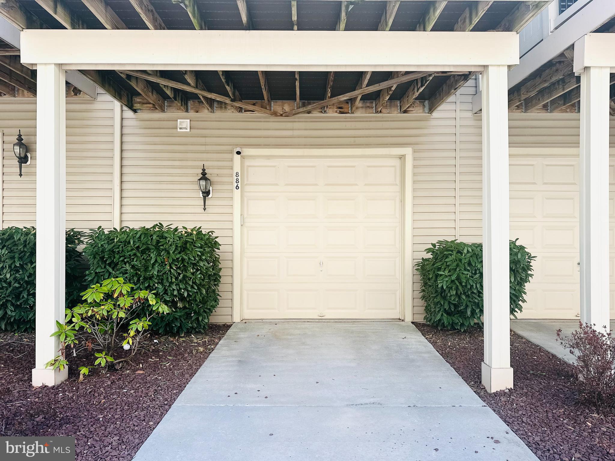 O'DONNELL SQUARE - Residential Lease