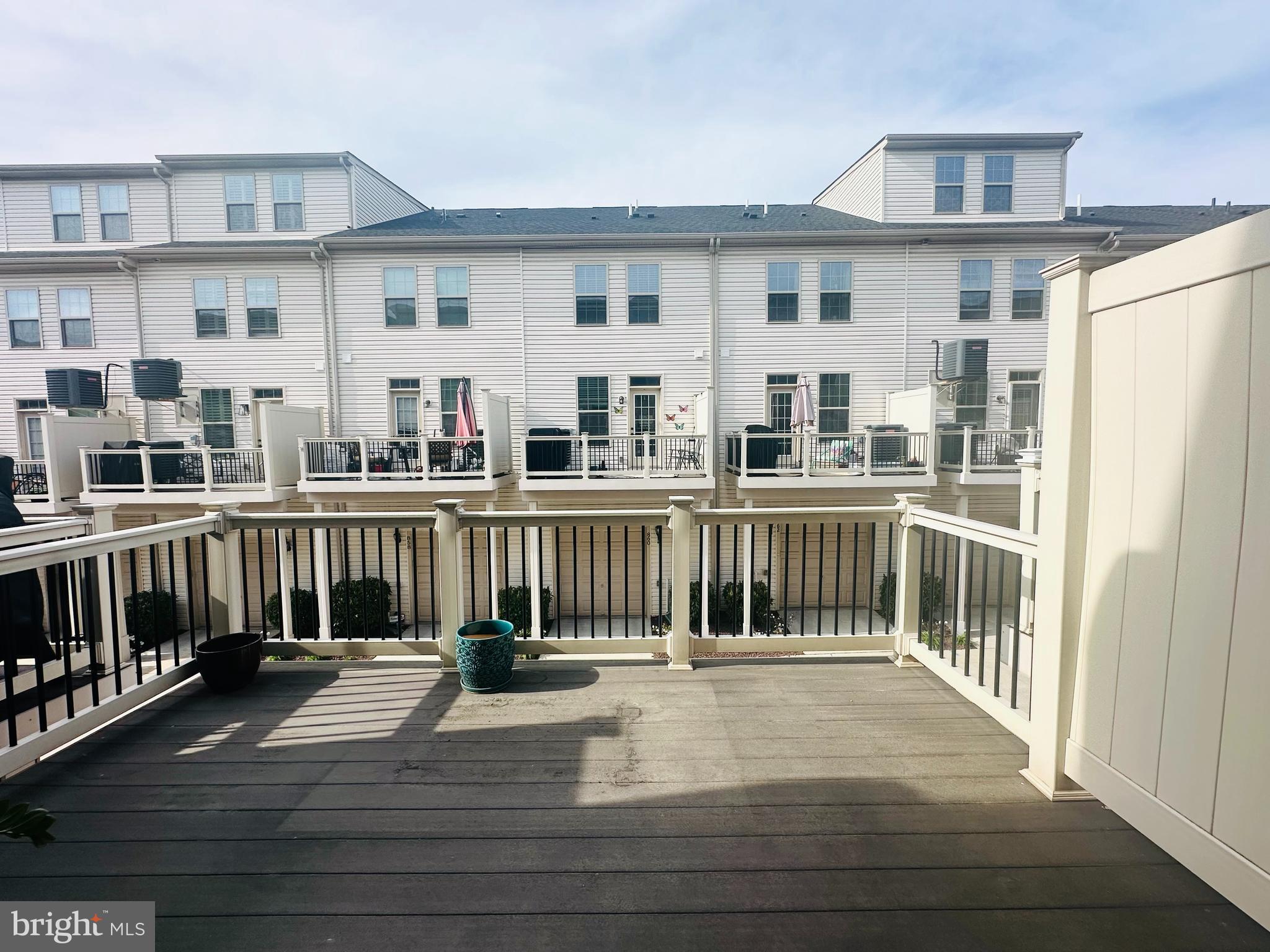 O'DONNELL SQUARE - Residential Lease