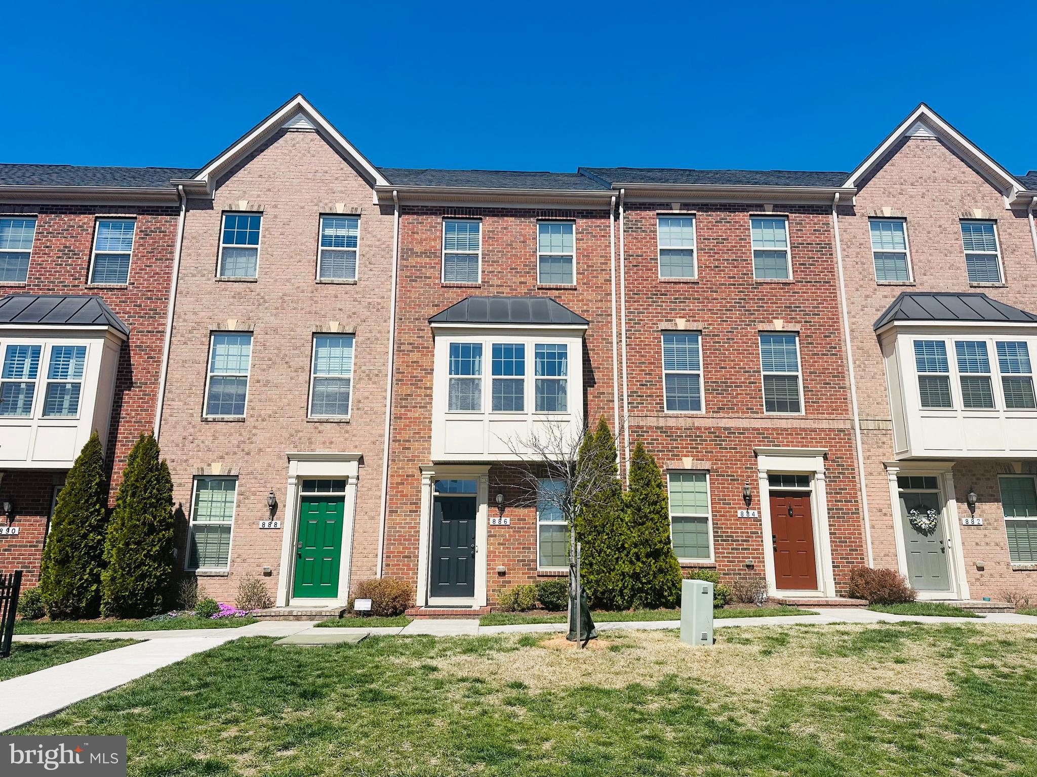 O'DONNELL SQUARE - Residential Lease