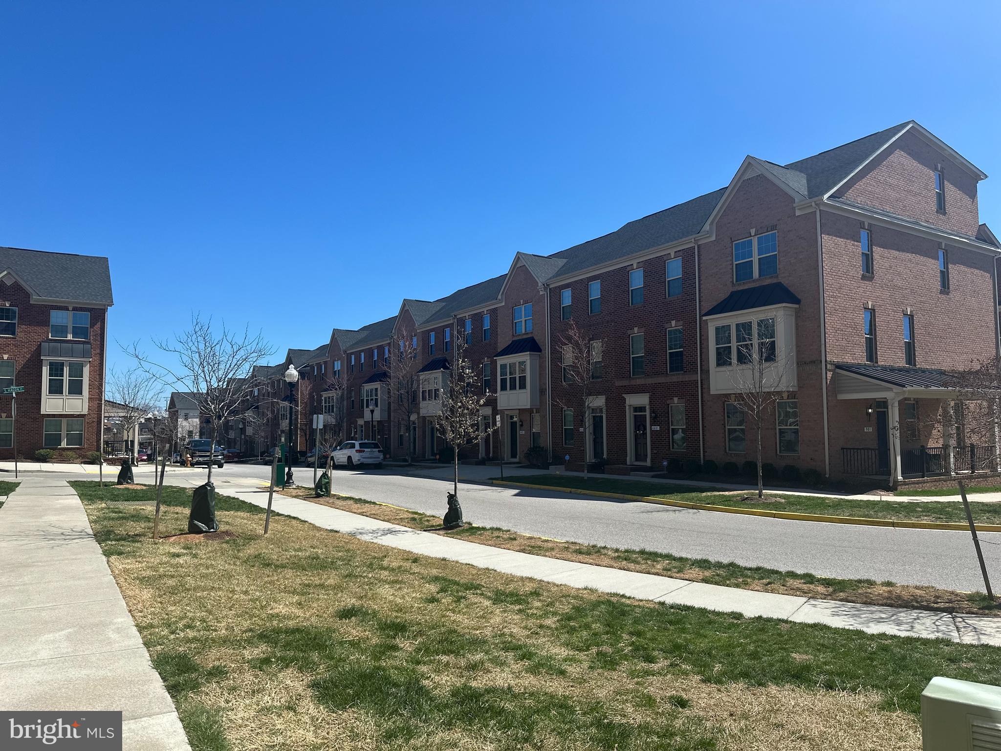 O'DONNELL SQUARE - Residential Lease