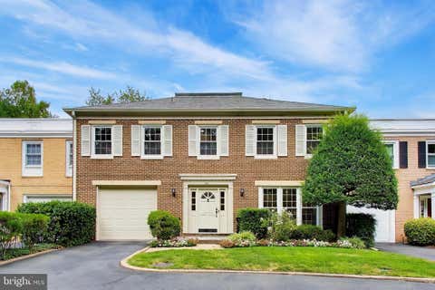 Photo of 704 Blueberry Hill Road, MCLEAN, VA 22101 (MLS # VAFX2333200)